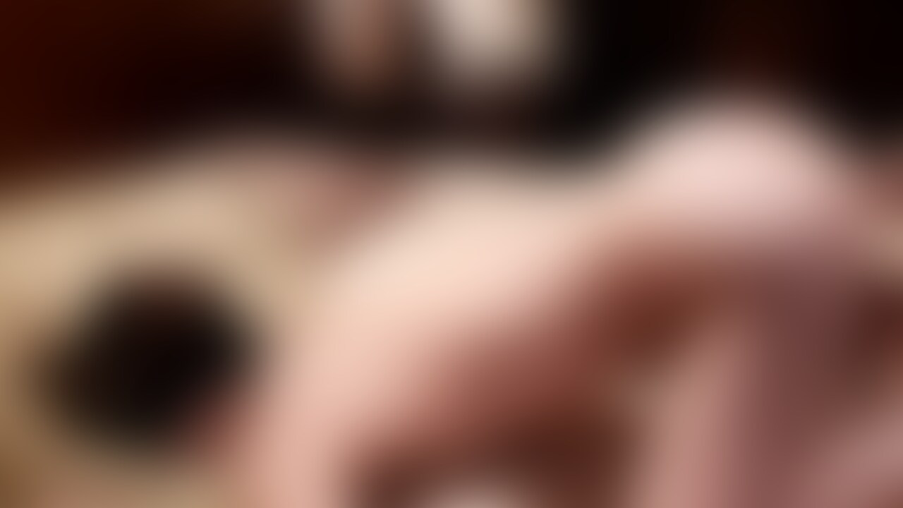 妻を責めていたはずが、途中から攻守交替。じっくりフェラからの騎乗位＆乳首責めであっという間に射精してしまいました。１４分弱の動画です。 (2/2)