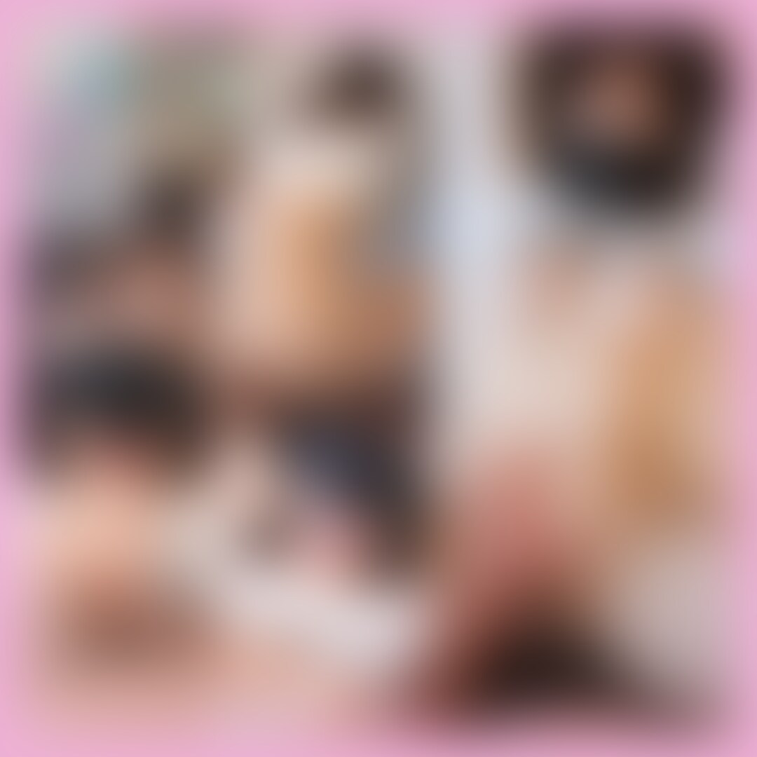 3月5日までの期間限定1000円OFFで公開中です✨
月額プラン専用ページはこちら
https://myfans.jp/posts/eca08905-bfba-4445-a049-5fdc9f3b54e3
お引越しの作業が全然進まなくて...💦
ちょっとお手伝いに来てもらいました♡
疲れマラでオナニーしちゃったあとに
すごいムラムラしてるときに来てくれたから
お礼にたくさんご奉仕してみました♡
大きくなったおちんちんフェラしてあげて
我慢できなくてなって挿れてもらったんだけど、、、
すごい激しくてたくさんイッちゃいました🙈
忙しいなか来てくれたから
最後はたっぷりお口で受け止めてみたよ🤭💕
すっごい濃いの大量にお口の中にたくさん貰っちゃった…♡
私物たくさんでイケナイものが
映ってったらこっそり教えて下さい🥺
日常感満載のすごいハメ撮りになっちゃったから
何回もヌキヌキしてね♡ (2/2)