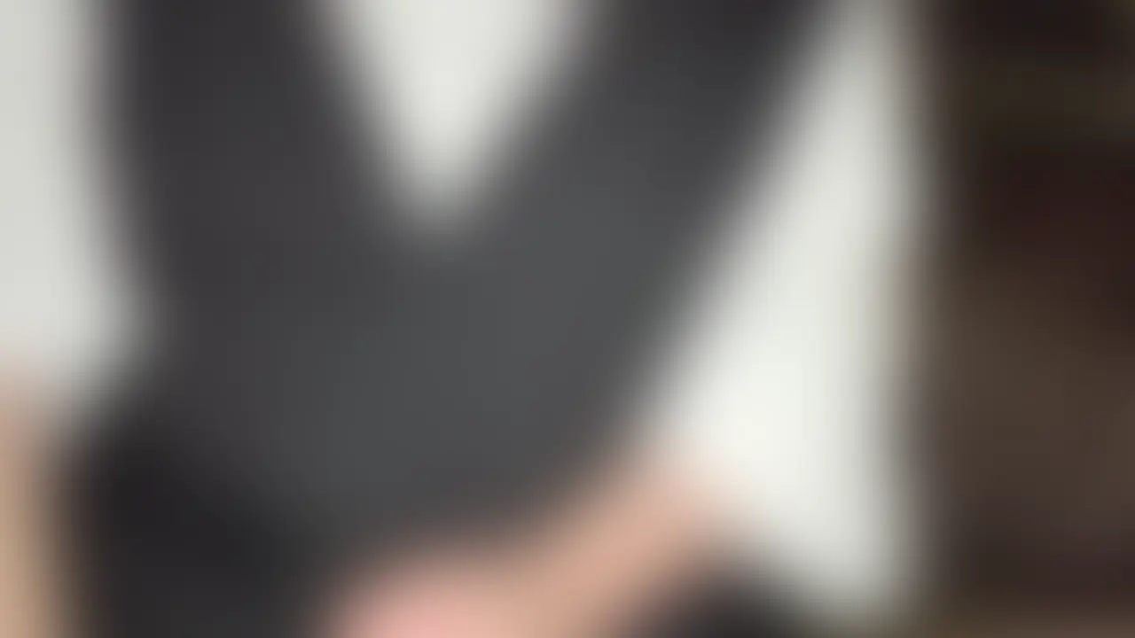 涼しい夜に露出はちょー気持ちいい🙈💓💓
ノーパンパンストのマンコの中に【極太ディルド】をin😍‼️
そのまま夜の街をお散歩したよん♪

途中でおっぱいだしたり⁇💓
歩くとマンコの中のディルドが擦れて感じたり⁇💓

抜いてみると
めちゃめちゃめちゃマンカスとマン汁付いてた🤣🤣🤣
真っ白付きすぎww
感じてる証拠ですっ🙈💓‼️ (2/2)