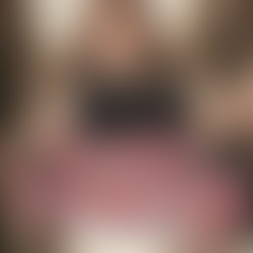 オナニーを見てて欲しいと
ご主人様から頼まれたメイド。
仕事は終わっていたので
あとは帰るだけだったメイドは
「残業代とボーナス
つけてくれたらいいですよ」と提示する。
メイドらしくない発言だと指摘すると
「今は働き方改革の時代ですよ」と
そっけなく答える。
残業代とボーナスの約束をして
オナニーに耽るご主人様。
それを冷めた目で見つめるメイド。
早く帰りたいメイドは、ドMなご主人様に
「もっとはやくちんぽシコれ!」と
強い口調で何度も命令し
アッという間に果てさせてしまう!
※中盤以降、主従関係が完全に逆転し
ナメきった口調で「ご主人様ぁ」というメイド。
呼び方も「ご主人様」から「お前」に変化します。
メイドのキャラの変化もお楽しみください。
どんどん新作動画を公開していきます!
サンプルを気に入りましたら
「いいね!」「フォロー」「入部」をお願いします! (2/2)