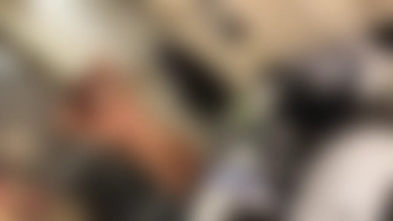 ハメ撮り後のシャワー、サウナ部屋トークです
謎めいた彼女のプライベートや性について話しています
話せば話すほど、いいコだな~としみじみ思います
経験も少ないので開発しがいがありますね。。 (2/2)