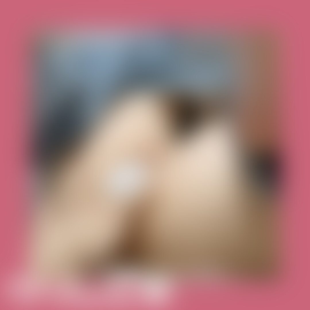 今回は、ずっと気になっていた
TENGAをエッグ使った
クリしごき動画です🌰🤍
テンガエッグは、MISTY(ミスティ)という種類の
細かいツブツブがついているのを
潤滑剤たっぷり塗って使いました◎
気持ちよすぎて全身にチカラ入りまくって
次の日全身筋肉痛でした(笑)
えっちだと思ってくれたら
お気に入りボタン押して教えてくださいね🌟 (2/2)