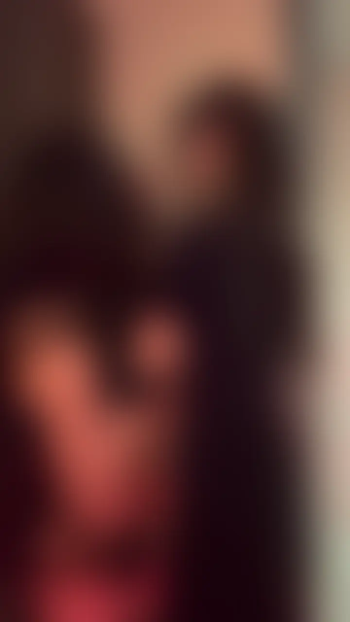 【175cm高身長沼顔女子大生①🐈⬛】
ドア拘束で全身犯されプレイ❣️
ドアに拘束されて、両手上にあげた状態でされるがまま🥹🥹
長い指と言葉で身体も心も嫐られて、極限まで感度あげられて、弱いところひたすら犯されちゃうの堪らなかった🥺🥺🥺 (2/2)
