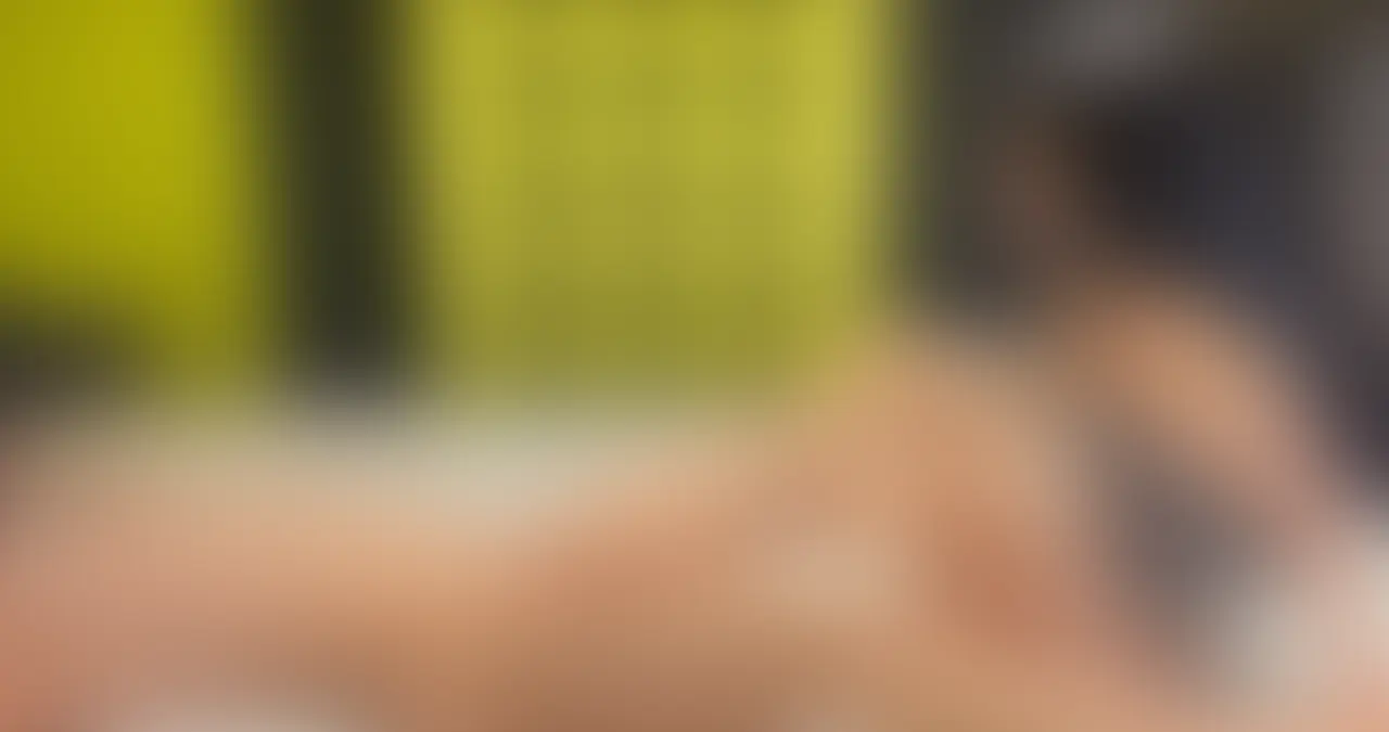【本編顔出し】初めてのコラボ撮影×見下し足コキ
今回は初めてコラボ撮影した動画になります🎉🎉🎉
はじめてのコラボ撮影&はじめての見下し足コキの動画です!
心の底からM男の事などなんとも思っていない環奈様の目でより興奮して、また馬鹿にされるのループに陥っちゃった動画です👊🏻
美人S女様の美脚でちんこを踏んでいる姿がとっても素敵な動画です😊 (2/2)