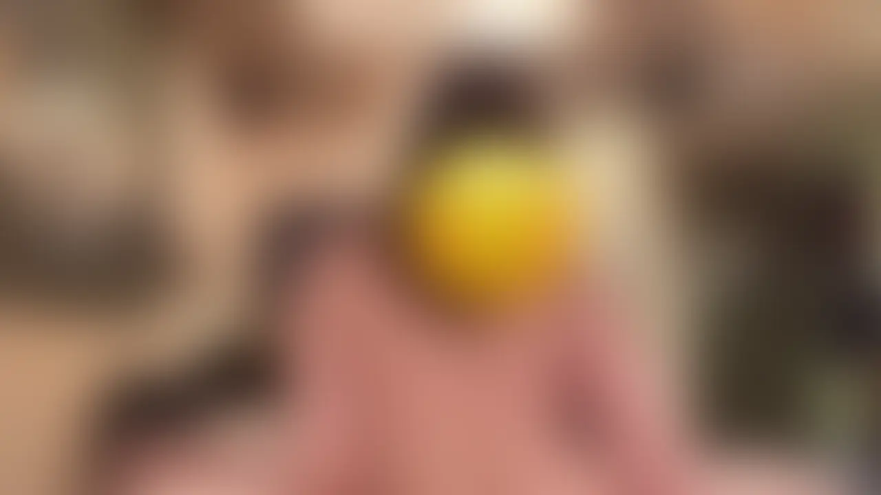 ※特典イベント開催中※詳細はプロフへ。貴方もヤれる！爆乳Hカップの清楚系ドスケベ巨乳ちゃん
清楚な黒髪美白ちゃん、Hカップの神乳はまさに天からの贈り物！ピンク乳首を軽く触るだけで「ンッ…♡」と漏れる吐息、色気ダダ漏れ！美乳・美白・パイパン美マンコの三拍子、完璧すぎるだろ！
電マで鬼責めすると、「ンッ！待って…！」とビクビク震える爆乳Hカップが大迫力！我慢できずマン汁ビチャビチャ、バイブからジュルジュルと響くエロ音にチンポギンギン！ピンクの美マンコ、こんなの滅多に見ねぇ！
小ぶりな口で一生懸命フェラ、奥まで咥えきれず「ハァ…ハァ…♡」と苦しそうな姿が激カワ！Hカップ眺めながら喉奥まで突っ込んだらむせて、さらにガチガチ！そのままビショビショのチンポを騎乗位でズブリ！ビチャビチャのマンコ音が部屋中に響き渡る！「あんっ！ヤバい…！」と喘ぐ姿に、責めたい欲が爆発！
「エッチ好き？」と聞くと、はにかむ清楚な顔…でも魔性の女の片鱗！正常位で吸い付くキツマンに耐えきれず、「中に出してぇ♡」と懇願され大量中出し！即2回戦突入、寝バックで奥までズブズブ鬼ピストン！グチュグチュのエロ音、足バタバタの◯ちゃんに濃厚ザーメン注入でフィニッシュ！
こんな極上エロ娘とハメまくりたいよな？今すぐ飛び込め！


私のハメ撮りに出ている子たちは貴方も実際に出会える子たちです。リアルで繋がりたい方はブログ一読

私が取り扱う動画は全てマジものの素人のみ
ここでしか見れない動画です

↓ブログ↓
https://twitter.com/mafi01190

#バナー争奪戦_202510 (2/2)