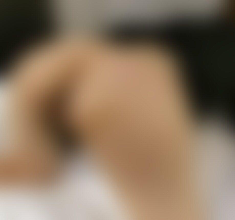 ★無料でサンプルが視聴可能です!
★全動画視聴可能な「プレミアムプラン」限定動画です。
【人妻教師しおんさん】ノーパンで直ホテルしてもらって即ハメ動画(2/2)
お世話になっております。はんしろです。
今回は、私がリモートワークしているしているホテルに、
自宅からノーパンで直接部屋に来てもらって即ハメした動画になります。
Part2では盛り上がってドアを開けて廊下に喘ぎ声を響かせています
・ホテルのドア全開で立ちバック(興奮しすぎて喘いじゃってます)
・ベッドに戻ってバックでガンハメ主観撮影
・カメラを置いてフィニッシュ尻射精(大量)
※今後、統合版(単品販売)をアップ予定です。
【おすすめ】
サブスクプランに全動画が視聴可能な「プレミアムプラン」をご用意いたしました!
★最新動画は3分割して都度アップ!どこよりも早く視聴可能。
★統合版(単品販売)より高画質です!
※1動画2GB 上限のため、分割した方が画質を上げられるため。
ぜひご検討ください。 (2/2)