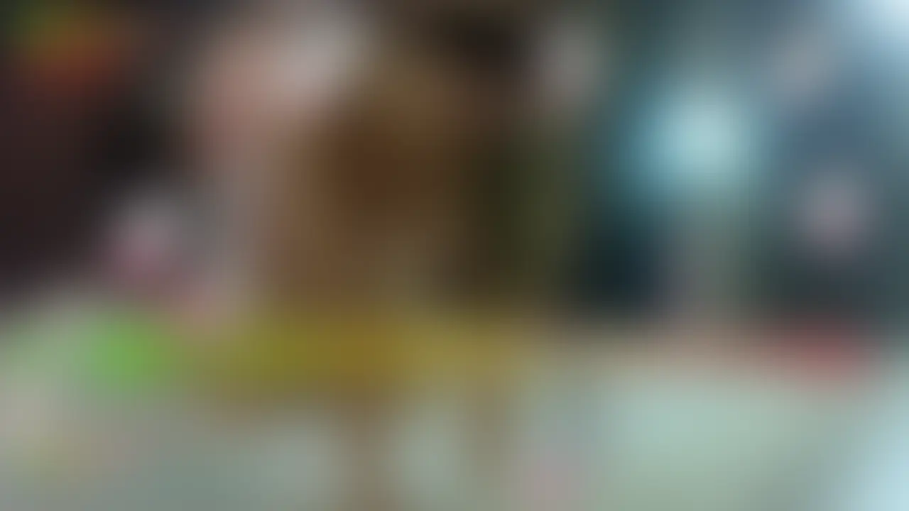 まだまだ若い子がナンパできるトーヨコでGETしたこちらの18歳合法コギャルちゃん
その素晴らしい身体を撮影しながらトーヨコで鍛え上げた生膣を堪能!
まだ成長途中の生膣は素晴らしく気持ち良く射精前から精子混じりのカウパー駅がドロドロっと
そして遠慮なくバックでコギャルちゃんの子宮内に多量射精!
やっぱり若い子は最高ですね! (2/2)