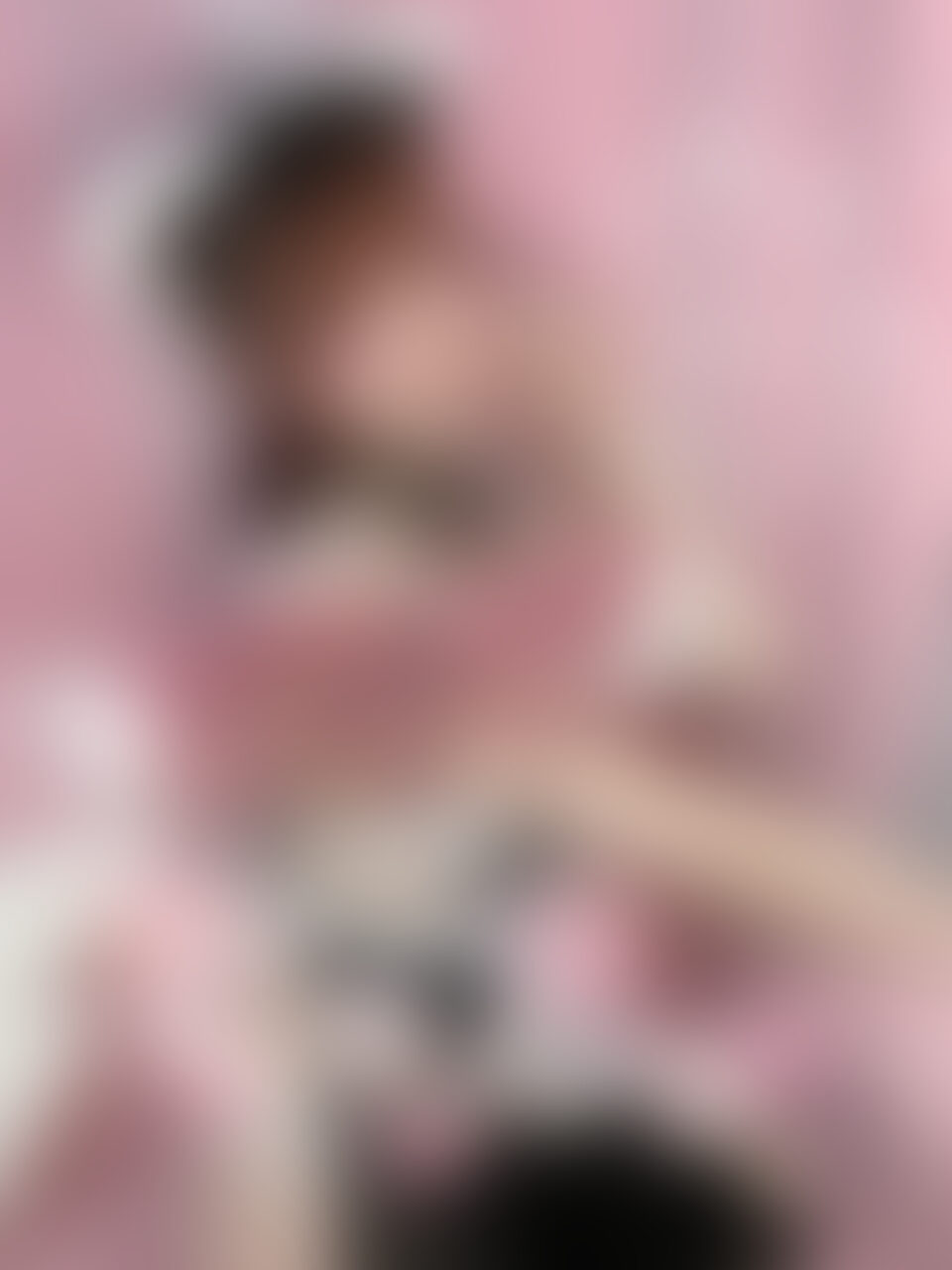 【ご奉仕にゃんこ】
にゃんこが。。。ご奉仕するにゃん💗
ご主人様っっ。。お帰りなさいませ🐱
お仕事おつかれさまです、
あれっ。。。お身体もそうだけど、
パンパンで、そっちの方がお疲れですか??
にゃんこがたくさんぺろぺろしちゃいます///
【動画詳細】
長さ: 約5分
乳首見え:有り
パンツ見え:有り
体勢:座り、M字
自慰:有り(ご奉仕メインです)
絶頂:無し(ご奉仕メインです) (2/2)