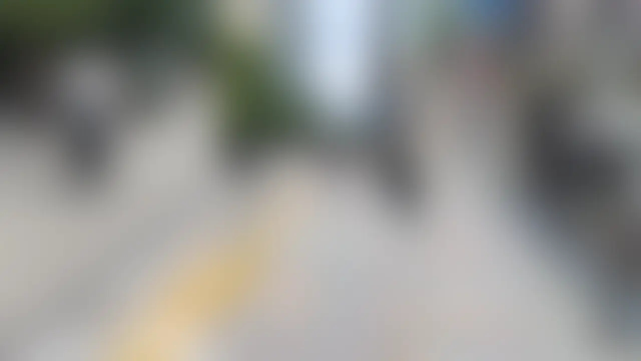 #006 かおり
お仕事帰りの保険事務のかおりさんを道端で声がけ!
清楚な美女かと思いきや話を聞くと意外と遊び好きで
彼氏も居るのにフラフラ遊んでいるらしい(笑)
ぱっと見大きそうに見えないのにFカップの美乳を晒して
コピーを撮ると、そのままスタジオにご案内!
外では人目を気にしていたのに脱がせると股間が大洪水w
おチンチンを美味しいと言いながら、イラマも受け入れ
自分から欲しがっちゃうドM淫乱お姉さんでした(笑) (2/2)