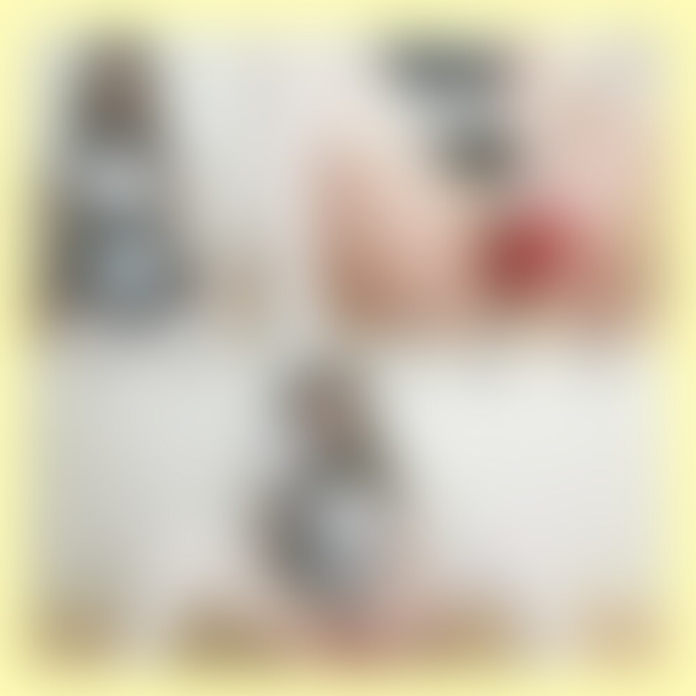 クンニバイブでクリトリスいっぱい舐められてイっちゃいました//
-------------------------------------------
こんばんは、あみです💕
今回はマイファンズで初めてのコスプレをしてみました✨
どう?似合ってるかな?🙄
ただのコスプレじゃつまらないと思うから、舌が付いててぺろぺろしちゃうおもちゃを使ってみました🥺
(舌とバイブがセットになったおもちゃなんだけど、中と外の同時責めはまた今度♡)
クリちゃんをいっぱい舐められて、気持ち良すぎてイっちゃいました...// (2/2)
