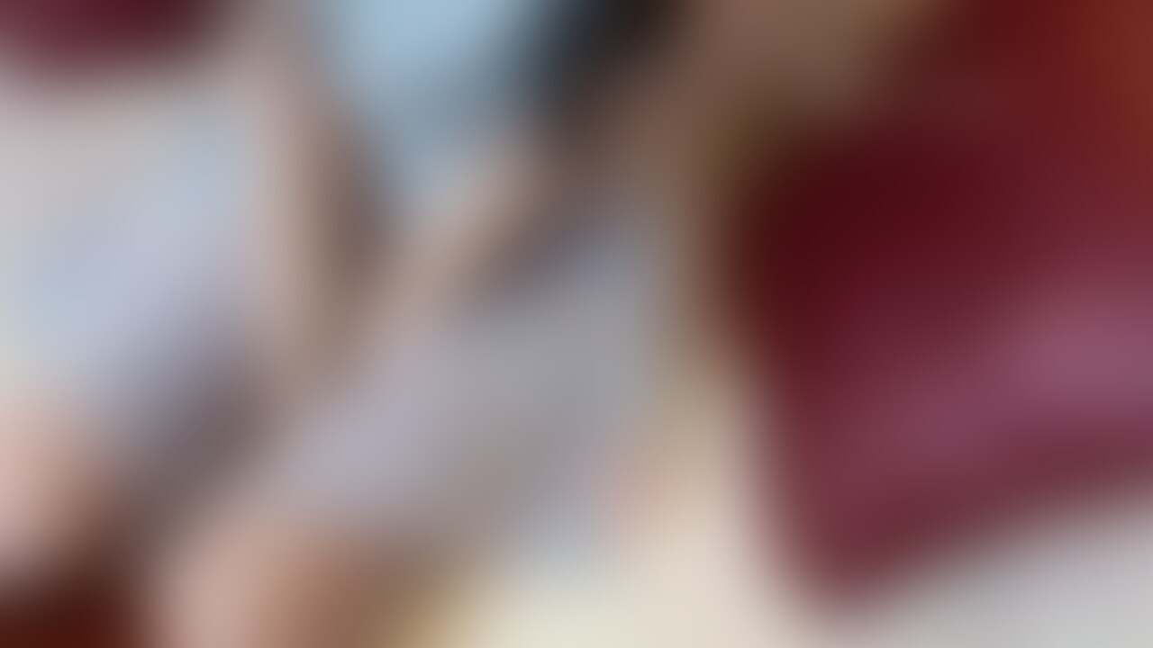 ラウンジ嬢の1人えっち（横から） (2/2)
