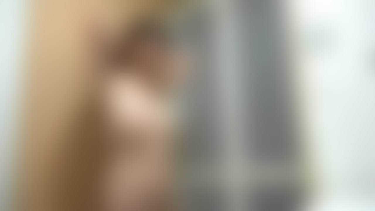 Gカップ爆乳お○○○さん
一見して頂くだけで分かっていただけると思います。
デ、デカい!!!
プルンプルンのスライム?いや!人間兵器だ!!!
そんな破壊力のあるGカップ乳にピンク色した小ぶりの乳首。 (2/2)