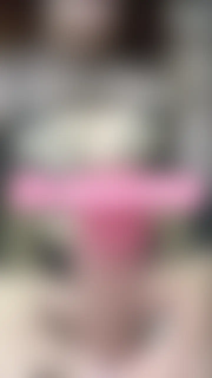 外出してたらムラムラして、フェラからの挿入💖ディルドで気持ちよくなって大量潮吹きでぶっかけます❣
なまめかしいフェラと、吹きまくりのお潮💦ディルドでオナニーしながら絶頂をむかえ、イキまくりの、イキまくまりん🧸🤎を楽しんでね🥰🥰 (2/2)