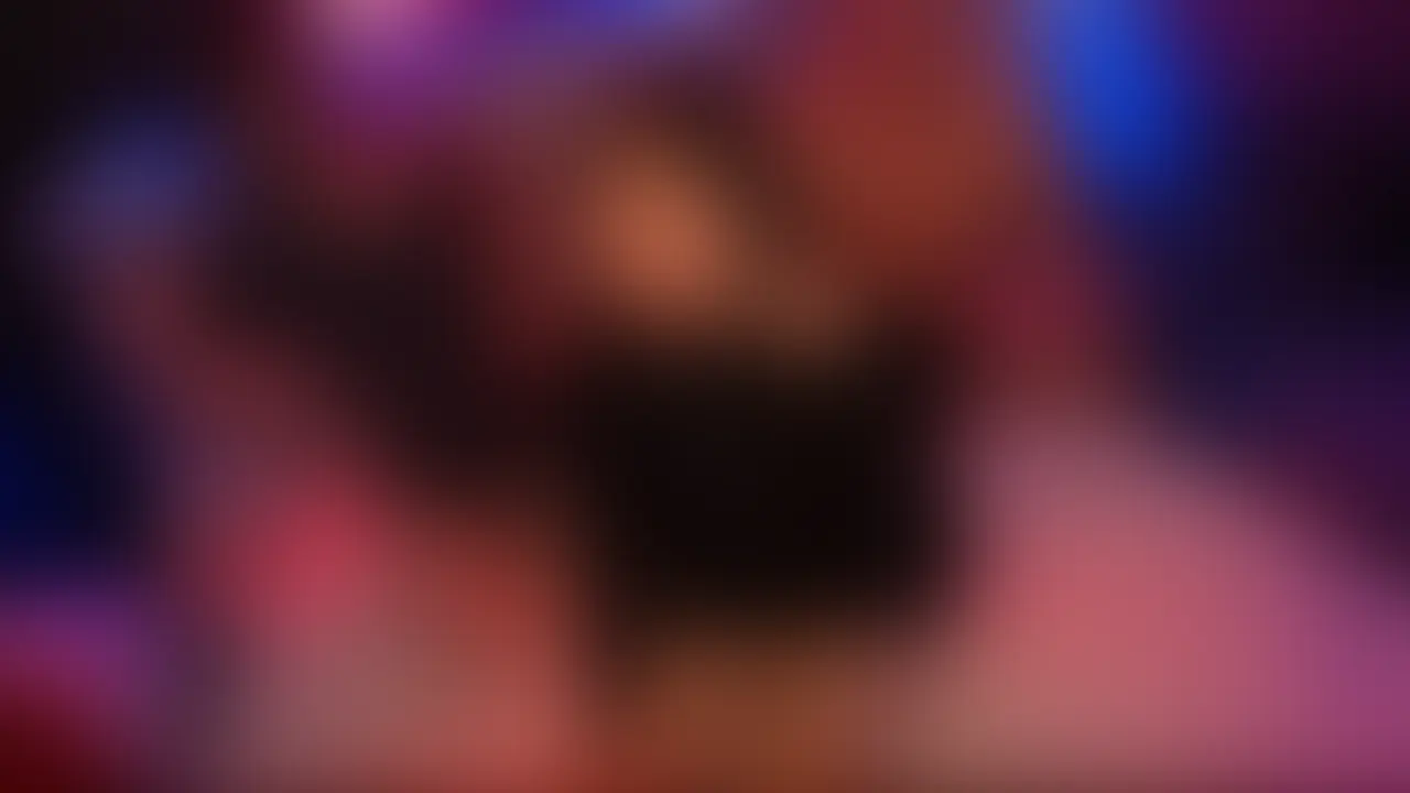 【顔出し】彼氏と別れてからどんどん変態になっていく
仲良しのHカップJDちゃんが複数に興味津々だったからイケメン2人呼んできたら嬉しそうにアヘアヘしながら犯されてたのがエロすぎた。 (2/2)