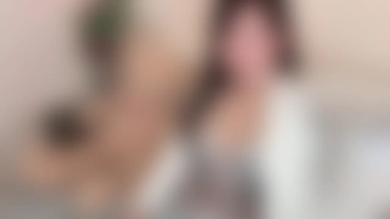 【吸うやつで…まんぐり丸見え💗
悶絶おっぴろげ絶頂潮吹き🐳💗💦】
*スマホの方は横向きにして大きい画面で見てね♡
*らぶプランの顔出し版はこちら⤵︎
https://myfans.jp/posts/57f839ac-0a75-4d2a-b17c-7f58a8009541
実はこの動画ね、先日の下着試着の際に
こっそり撮っていたものなんだけど
なんだかうまく撮れてないなぁと思って
当初ボツにしようと思ってたの💦
でもおそるおそるちゃんと見返してみたら
(いつも自分の動画を見るのはすごく恥ずかしくて…
あんまり見たくないという気持ちもあります笑)
あれ、結構えっちかも…???
吸うやつでまんぐりで
あそこもア*ルも丸見えだし…
オホオホいってて
めちゃ吹いてるし😣💦💦
正直ちょっと下品なとこもあって
大丈夫かなぁとやっぱり不安ではあるんだけど
せっかく撮ったものだから
勇気をだして載せてみます🥺💗
ううう、不安だよぉ
引かれないかな?お手柔らかにみてね💦
◾︎フル19分
だいすきプラン→口元・雰囲気まで
らぶプラン→顔出しシーンありです♪
今回久しぶりに横向きの画面で
撮ったのでパソコン派の方はいつもより
臨場感つよめ?より生々しく
感じていただけるかなぁと思います(ᐢ ܸ. .ܸ ᐢ)՞ ՞
スマホの方も横にして大きい画面で見てね///
変態なーなに、いっぱいぶっかけ
お願いいたします🥺🍌🫶 (2/2)