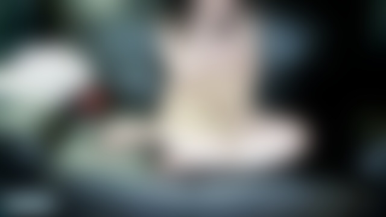 【りょ式瞬間○○○】
①味覚変化(苦味/初級)
苦くなる○○○。
口に含んだ時の苦いイメージを
被験者に抱かせるために
眉間にしわを寄せてイメージに繋げる。
②味覚変化(甘味/初級)
甘くなる○○○。
口に含んだ時の甘ったるいイメージを
被験者に抱かせるために
口をすぼめてイメージに繋げる。
③味覚変化(旨味/初級)
美味しくなる○○○。
口に含んだ時の美味しいイメージを
被験者に抱かせるために
笑顔でイメージに繋げる。
④言語○○○(初級)
特定の言葉(誕生日)が言えなくなる○○○。
彼女は既に運動支配が可能なので
ここでは言葉をかけるだけ。
⑤記憶○○○(忘却/中級)
自分の誕生日を忘れてしまう○○○。
彼女は既に記憶支配が可能なので
ここでは言葉をかけるだけ。
⑥記憶○○○(刷り込み/中級)
⑤で誕生日を忘れさせた後に
クリアになった記憶を
新しい記憶に置き換える○○○。
彼女は既に記憶支配が可能なので
ここでは言葉をかけるだけ。
⑦言語○○○(初級)
特定の文字を読み上げると
別の言葉を読み上げてしまう○○○。
彼女は既に運動支配が可能なので
ここでは言葉をかけるだけ。
⑧視覚○○○(上級)
特定の文字を別の文字に変える○○○。
直前の⑦で目に見えている文字を読み上げると
違う言葉になってしまう現状を
彼女に把握させることで視覚を操るための布石にする。
【りょ式瞬間○○○を学びたい方の心得】
①りょ式瞬間○○○の最大の特徴
”被験者が脳内でイメージする能力を
限界まで引き出し、
無駄のないシンプルな○○○で
術者が意図した通りに
瞬間的に再現すること”
②りょ式瞬間○○○と他の○○○術との違い
皆さんにはりょ式瞬間○○○を学ぶ上で
『りょ式瞬間○○○は
これまでの旧式の○○○術とは全く違う』
ものだということを
十分理解した上で学んでいただきたい。
りょ式瞬間○○○では
旧式の○○○にありがちな
『○○○導入』という無駄な時間は存在せず、
また○○○に対する根本的な考え方や
被験者に対する視点も旧式とは大きく異なる。
(厳密に言えば非言語型に近いエリクソン○○○とも違う)
たとえば、
某著名な○○○術師の書籍や
○○○のスキルを解説している多くのサイトでは、
『被験者との間にはラポール形成が必要不可欠である』
『被験者の猜疑心が強いと○○○にはかかりにくいorかからない』
『信じ込みやすい人ほどかかりやすい』
『被験者の意識を集中させるために暗い静かな部屋でかける必要がある』
など謳っていることが多いが、
彼らの主張では
『術師や環境に対するマイナスな感情や要素を持っている被験者は
○○○にはかかりにくいorかからない』となるが、
これらのネガティブ不要論には客観的根拠がない。
また
僕の動画には猜疑心が強い女性にも
被○○○性の高い○○○をかけている客観的評価となる動画や
彼らの主張とはまったく異なる動画も
数多くアップしているので
是非チェックしてもらいたい。
③目的と手段を履き違えないこと
要は、
術師と被験者との間に、
信頼関係がなくても、
相手が猜疑心の強い被験者であろうとも、
”結果的に”
被験者に対して
僕の意図する的確なイメージが伝われば
○○○にかかりまっせぇ!!となり、
ここがりょ式瞬間○○○を学ぶ上で
一番重要なポイントとなる。
むしろ、
被験者に対して
難解な言葉をこねくりまわしたり→インテリ系○○○術師がやりがち
余計な時間を費やすことによって→初心者がやりがち
せっかくの被験者のイメージする力が
著しく損なわれてしまっている状況を
多くの○○○術師はいまだに理解していない。
つまり旧式の○○○術師の多くは
何が無駄で何が効果的に働くのかを理解できないから
○○○にかけるまで時間がかかる。
職場の人間関係で例えると、
嫌いな上司や先輩との間に
信頼関係がなくても
実際の業務に与える影響は意外と少ないことが多い。
寧ろ互いに
情の繋がりがない上に
冷え切った関係性だから
仕事と割り切ることもできるだろうし、
却って余計な時間や無駄が省かれ、
素早く成果(結果)が得られることだってあり得る。
④ネガティブ不要論からネガティブ活用論への意識転換
嫌いな相手に対する
ネガティブな感情が何かのきっかけを通じて一転し、
ポジティブな印象や感情に
置き換わったとしたら
相手の意識はどう変化するだろうか?
それまでの
マイナスな感情からプラスの感情へと転じた時の
『振り幅』が大きいほど、
相手に対する強い好意や好感度は大きく増し、
反対に
プラスの感情からマイナスの感情に転じた時の
『振り幅』が大きいほど、
相手に対する失望感や諦めは大きい。
このヒトの心理を
りょ式瞬間○○○に活かすと、
これまでの
『猜疑心が強い人は○○○にはかかりにくい』というネガティブ不要論から
『猜疑心が強い人のネガティブ思考をポジティブに転化させたときの
振り幅をその後の被○○○性に活かそう』となり、
りょ式瞬間○○○を学ぶ上では
ネガティブ活用論への意識転換が必要となる。 (2/2)