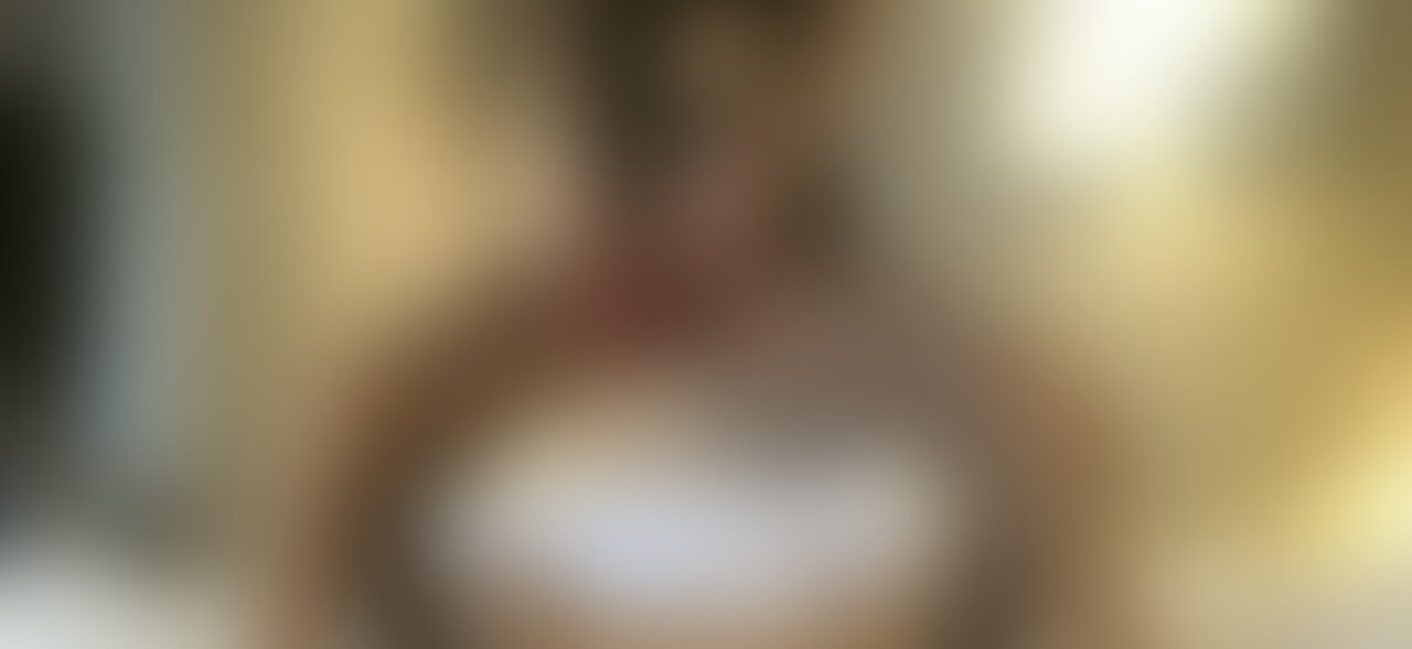 初めましての美人人妻さんに呼ばれていってきました。
大量に潮を吹くド変態人妻さんで、できれば週一回○○○されたいということです。
頑張ります。 (2/2)