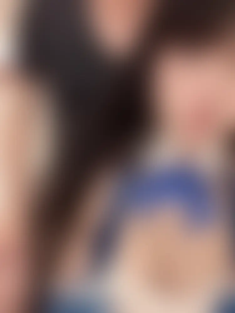 しょっぱなから後ろからおっぱい揉まれたぁぁ!!!
千織ちゃんは敏感だからおっぱいとか乳首でもすぐイっちゃうの...♡
それからおもちゃでいっぱいイカされた!!敏感千織ちゃんは何回でもすぐイっちゃうの!! (2/2)