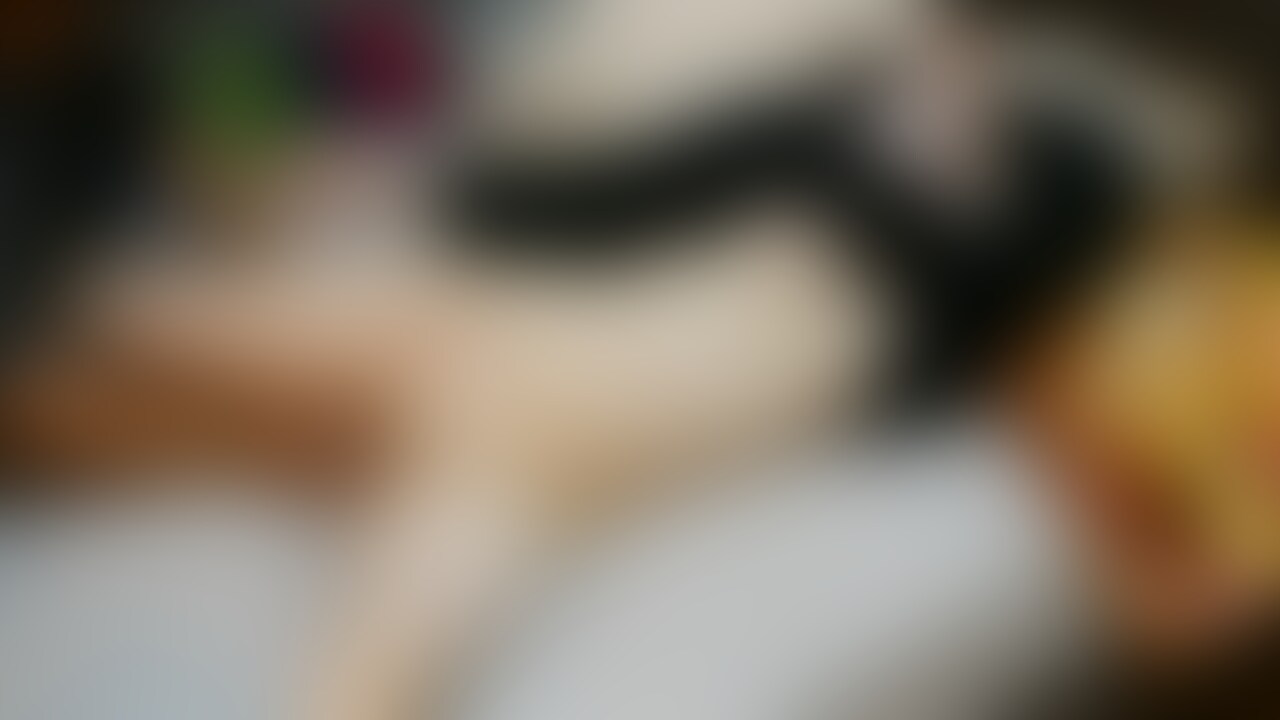 〇われたい願望の彼女。かわいい服の前戯をはじめ何度もイカせてパンツがお汁まみれに湿っていく、我慢の限界で入れてとお願いされたので、ご希望どおり子宮を全力で責め続け、気持ちよくなり身体がけいれんした瞬間に中出し妊娠させる。 (2/2)