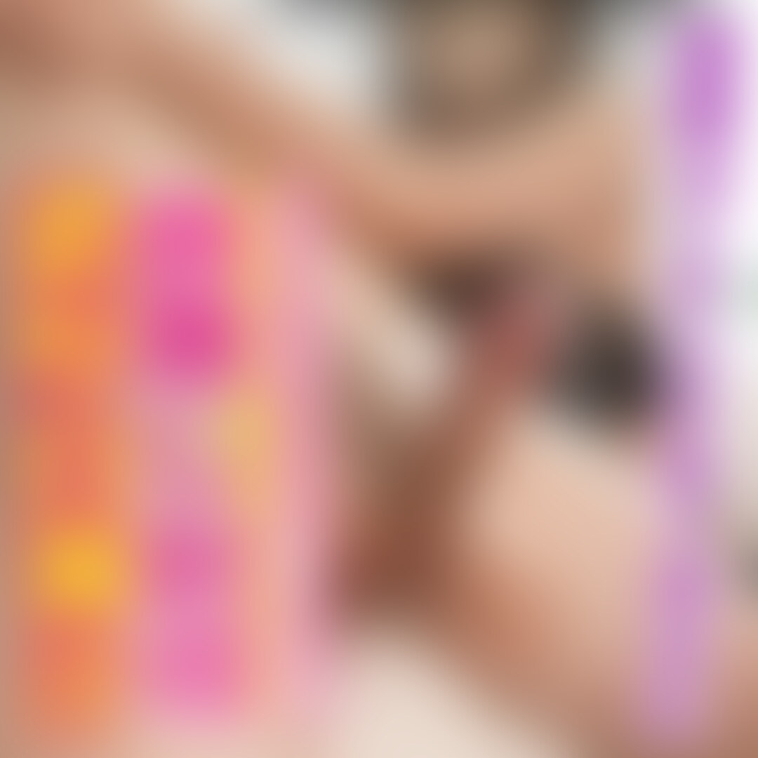 我慢できて偉かったねぇ🤭
いっぱい興奮してお手手に吸われて
亀頭とっても敏感にされたのにちゃんと我慢できて偉かったね💓
根元押さえられて亀頭グリグリされたら
お精子上がってきちゃいそうになってきちゃうね💨💋
けど我慢だよ〜いっぱい耐えたらおせいし出した時気持ちいいんだろうなぁ☺️ (2/2)