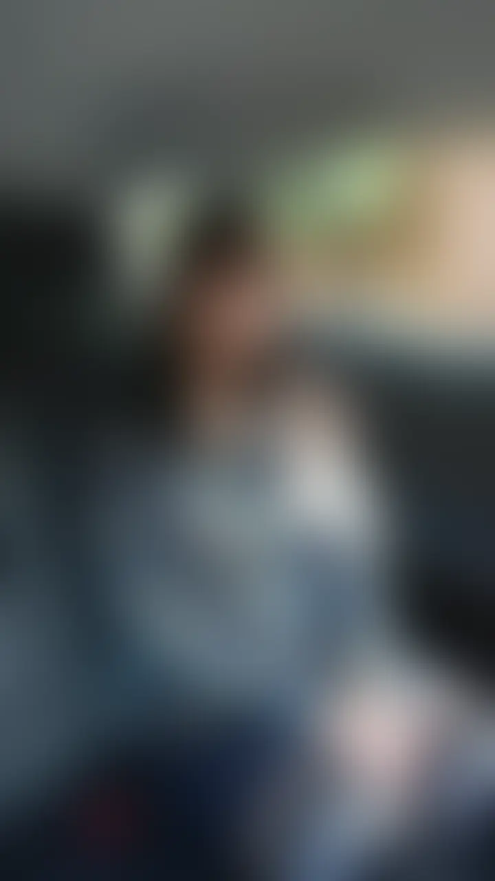右上の「いいね❤️」を押してから見てくれると嬉しいな☺️
今から車の中でバレないようにおなにーしていきます💕 (2/2)