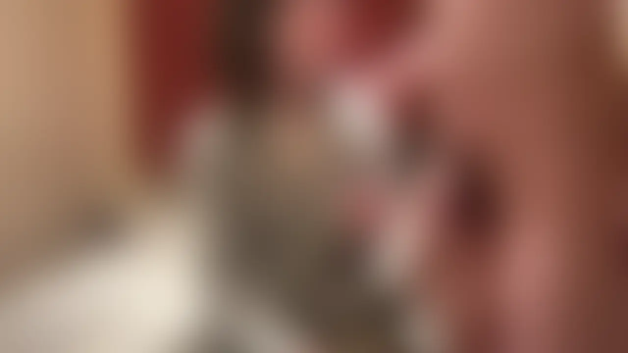 制服姿で縦膝シコシコ♡ 過去一情けない射精したね👅
足ピンでしかイケないように改造したマゾ犬くんに縦膝でイケるかチャレンジさせてきた笑 イキたいのに射精できなくてもどかしいね笑 最後は約束だからね 情けないお漏らししようね😇 (2/2)