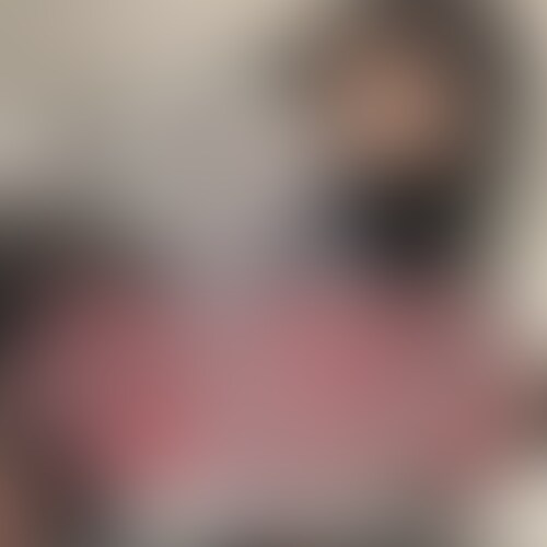 女子学生の太ももばかり
チラチラ見ている男子。
その視線に気づき
男子を弄ぼうと企むS女子。
「どんなパンティが好き?」の
質問に男子は「しましま」と答える。
偶然しましまのパンティをはいていた
S女子は驚き「今しましまなの」と誘惑する。
「おちんぽ出しちゃいなよ」の言葉に
男子は言われるがままオナニーをしてしまう。
さんざん言葉責めと
パンチラ責めでちんぽを刺激された後に
指でパンティをずらしてまんこ見せ。
男子はノックアウトで大量射精してしまう!
どんどん新作動画を公開していきます!
サンプルを気に入りましたら
「いいね!」「フォロー」「入部」をお願いします! (2/2)