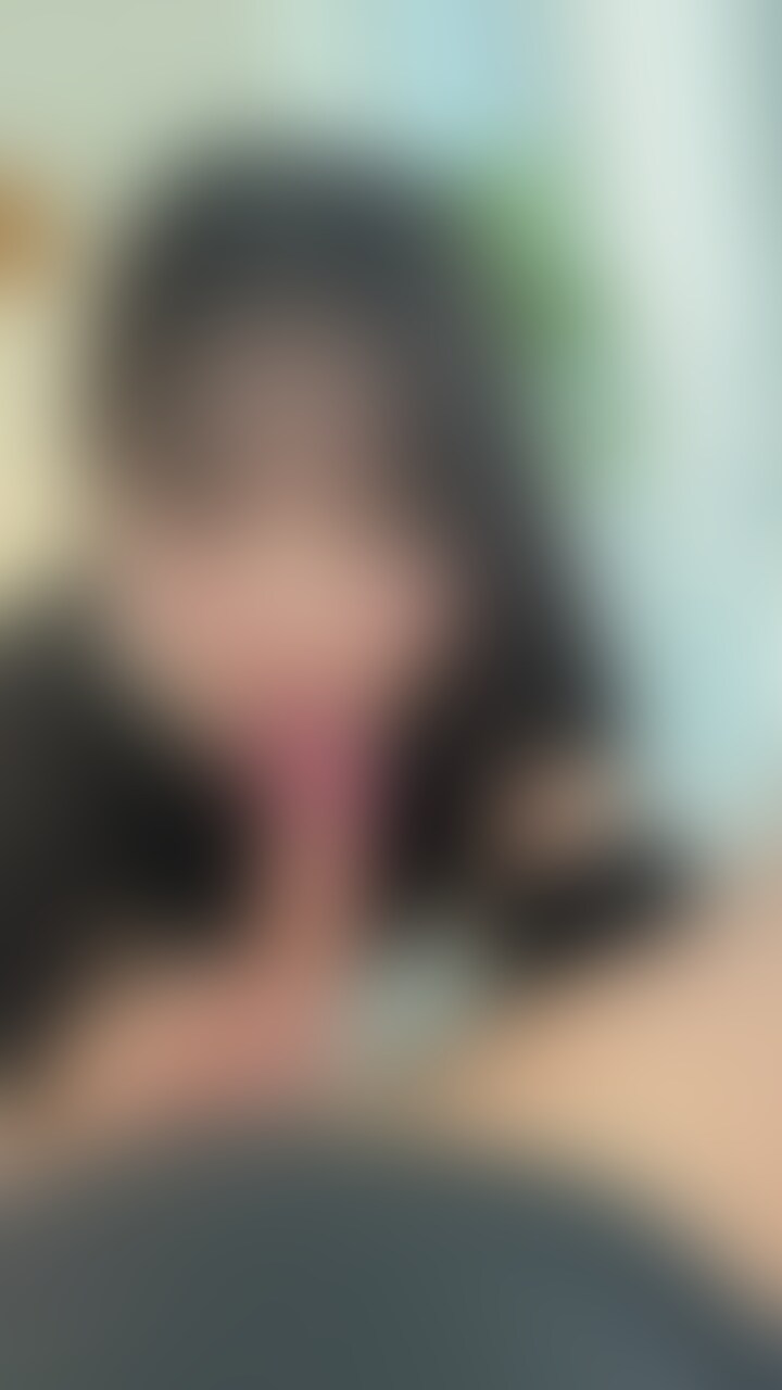 【完全顔出し】新宿のキャバクラで働いてるセフレを家に呼んで出勤前にハメ撮りセックスしたww
※いいね30超えで続編公開。 (2/2)