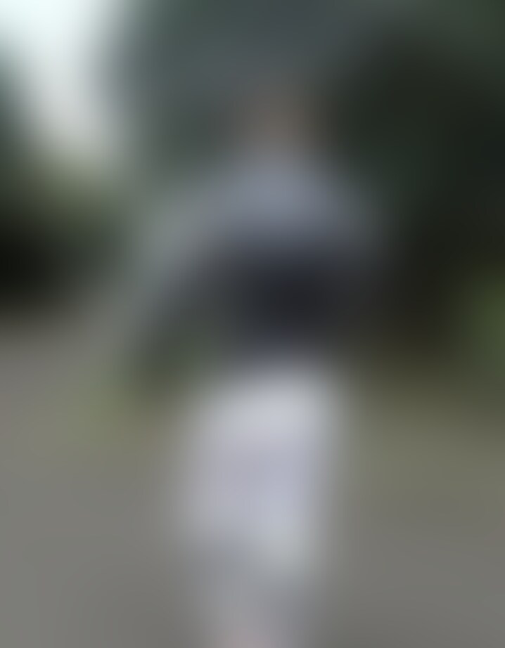 野球ユニとグラコンで散歩するだけ動画、短い動画ですが、続きがきます。 sample 1