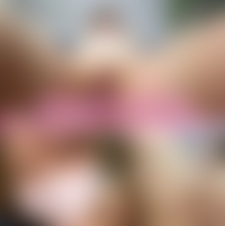 大変お待たせ致しました🙏
今夜の動画は、前回の動画のつづきです♡
カメラに向かっておまんこをドアップで見せつけたり、下から煽りアングルでディルドが出たり入ったりするところが丸見えですっ(//////)
ももちのおまんまん、びらびらがおっきめだったり、ピンクじゃないし大人なおまんまんだからコンプレックスだらけなんだけど、、
ありがたいことに、このびらびらが卑猥でいい!って言ってくれたり、もっとアップで見たい!って言ってくれる方もいるので、今回は卑猥過ぎちゃうかもですがドアっプおまんまんをお許しください( ܸ. .ܸ )㊙️
クリをイボイボ電マで、
中をディルドで、
2点攻めっていうのかな……おまんまんいっぱい刺激したら気持ち良くて気持ち良くていつの間にかディルドに白いぐっちょぐちょいっぱい絡みついてたぁ(//////)💦
最後はマングリ返しの体制で、中にいっぱいいっぱい出してぇぇえって気持ちで激しくピストンしながらイッちゃいました。。
なにげに下から見るおっぱいもまた違った見え方でエッチぃかも…
ふぅぅ(//////)サンプル動画作ってみたので、気になる方はぜひチェックしてね︎💕︎︎
今週末も一緒に気持ち良くなろうね///
※10分収録・定点カメラの自撮りです (2/2)