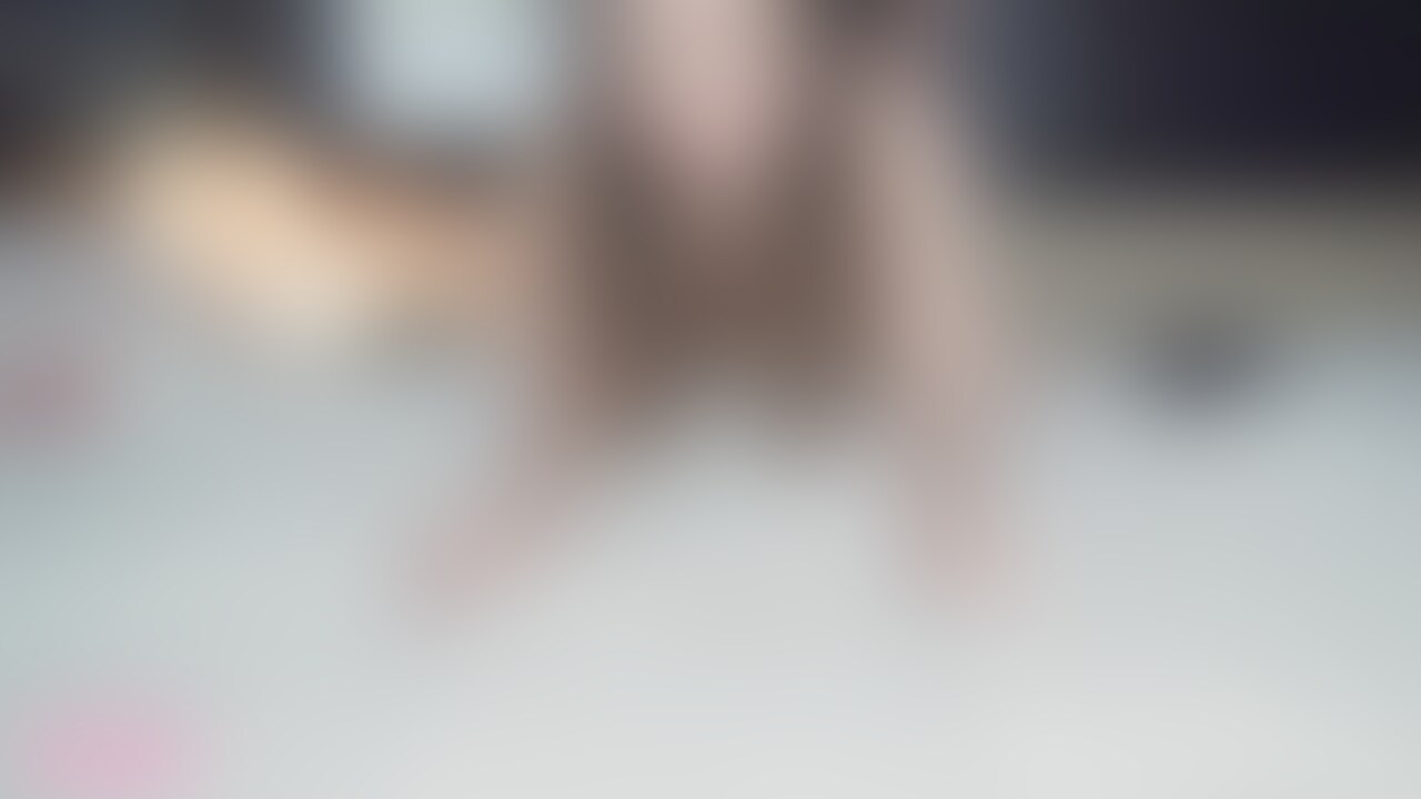 【絶叫アクメ】

『イキます!!』
『またイク!!』
『あぁだめぇぇぇ!!』
『壊れる壊れるぅ!!』
『イクイクイクぅあぁうああァァ…』

子宮の底から悦んでる (2/2)