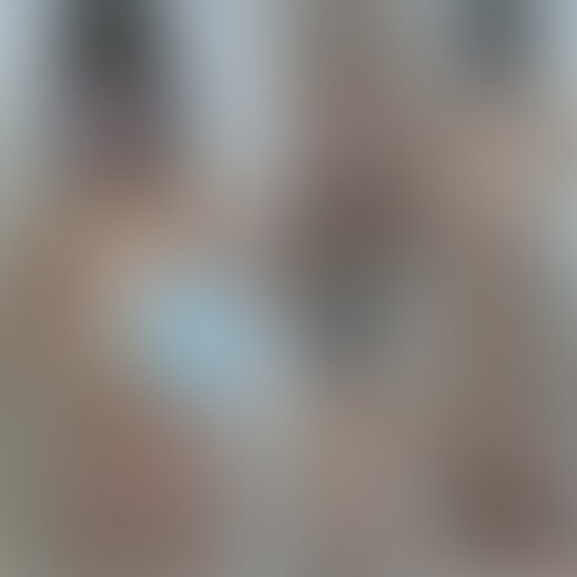 これは更衣室の中に仕掛けられたカメラの禁断映像になります!
拙い手つきで制服を脱いでいくと純白のかわいい下着姿になってくれました。
スレンダーであどけない身体付きに○○○っぽいかわいらしい下着がドキドキします。
レースクイーンのコスプレを手にとると迷ったようにして「これってブラジャーもとったほうがいいですか?」と外にいる私に確認してきます。
当然のように外してもらうように伝えると「は-い」と迷いなくブラのホックを外し、ピンク色のキレイ過ぎる乳首が露出されてしまいました!
かわいらしいちっぱいに○○○のようなキレイな乳首が最高にエッチです。
さらにセクシーなポリスコスです!
こちらも同じように乳首をぽ○○○しながら無防備に着替えています。
一度は普通に着用したものの、なぜかひっくり返して前と後ろを逆に着用してしまいました(笑)
ドジっ子っぷりもたまりません。
そしてついに水着へのお着がえでです。
コスプレを脱ぐと水着を確認してパンティまで一気に脱いでしまいました!
一糸纏わぬあどけないフルヌードにドキドキが止まりません。
しかもつるつるのパイパンちゃんなのでもう興奮度はMAXです。
全裸のまま時間をかけて水着の紐を結んでいるので長い間見えっぱなしでした。
かわいらしい身体過ぎて、この直後にたっぷりとセクハラしてしまいました(笑) (2/2)