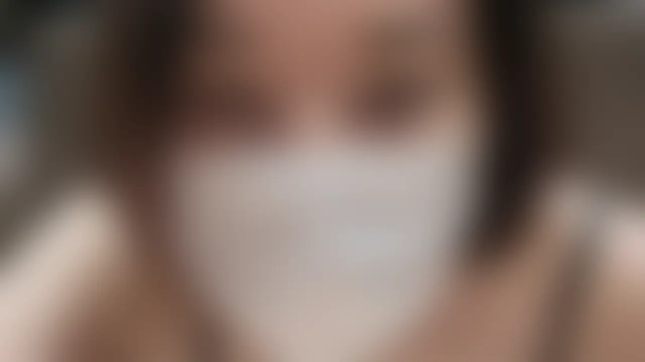 はい、うす子です。成長期は終わってます。でもおっぱいは育てられるって聞いたんです。この歳になっても大きなおっぱいに対する憧れが捨てきれず、マッサージに挑戦した次第です。偉い人も言っていました。「おっぱいまでが顔」って。でもケアしているうちに、なんだか変な気持ちになってきてしまい。。照 (2/2)