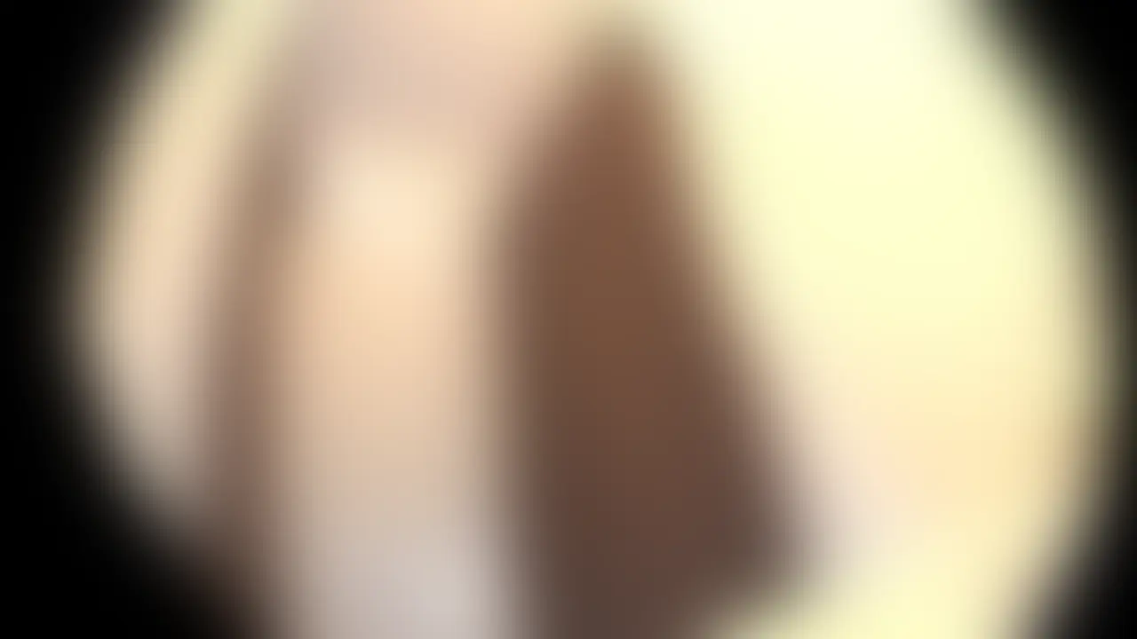 !!推定Kカップ!!
コスプレイヤーちゃんの生着替え
またしても超絶スタイルの
美女がやってきましたよ…( ゚Д゚)
見て頂ければ一目瞭然かと思います…
160㎝前後に驚愕の爆乳&クビレ&美尻
推定99cmMカップ・ウェスト58cm・ヒップ98cm
試着したビキニやコスプレ衣装は
どれもサイズがあっていなく、
余裕で乳輪・乳首がハミ出ます
むしろ試着できていませんねwww
そしてちょっと動くだけでも縦に横に
プルンプルンと超乳おっぱいが暴れまわっています
床下に迫りくるお尻とマ●コの迫力が凄いです
アソコの毛はなんと未処理…?
もともと毛は薄そうですね(*_*;
テカテカのビラビラおマ●コがこれまたエロい
動くたびにまるでスイカが実って
ぶら下がっているかのような
美爆乳がブルンブルンと揺れます
ボディクリーム塗る時にムニムニと揉みしだく様が
パイズリや乳揉みをしているようで本当に堪りません… (2/2)