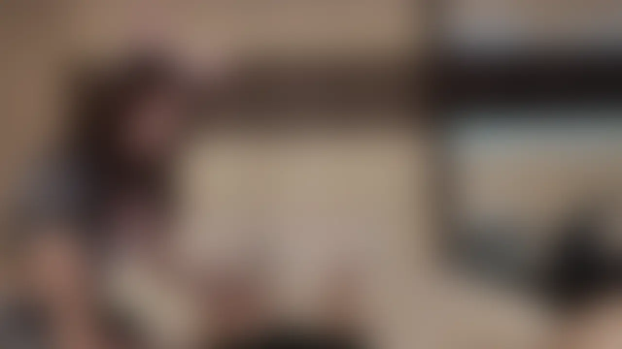 【先っぽだけ】3cmだけ入れてあげる♡先っぽだけで我慢できる？【No.21】

─ 先っぽだけ。─

ねぇ…先っぽだけ舐めてあげよっか？
ちゅっ…ってしただけでビクビクしてんじゃん

じゃあ…“先っぽだけで我慢できたら”
入れてあげてもいいよ？

雑魚ちんぽのくせに、まだ我慢してるの？

じゃあ特別に——
先っぽ３センチだけ、おまんこに入れてあげる
見える？これ…先っぽだけだよ？

え、先っぽだけでイっちゃいそうなの？
めるもも…先っぽだけでイっちゃいそう…やば…

M男くん、絶対見てね💓

※定価：¥2,980
※完全顔出しです (2/2)