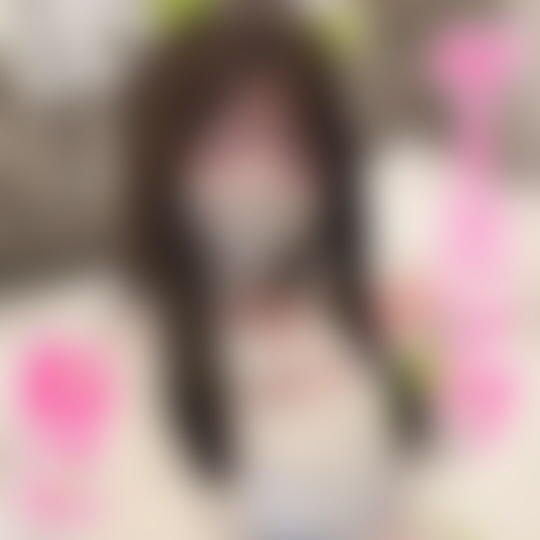 えちかわなゲーミングねこちゃんコスプレ🐱をしてみました🩵
すごく可愛いコスプレなので、今回はお着替えシーンも入れてみたのでよかったらみてね〜🎶
かわいいねこちゃんの格好で
彼氏にいっぱいフェラしてあげたら、
気持ち良すぎて声出なくなっちゃってました😂🩷
フェラするの好きだから、今回はたっぷりめです🍌💦
最後はもちろん中にたくさん出してもらいました🥺❤️
改めて一回射精したあとすぐできる彼氏くんすごいなぁ、、、🥹笑 (2/2)