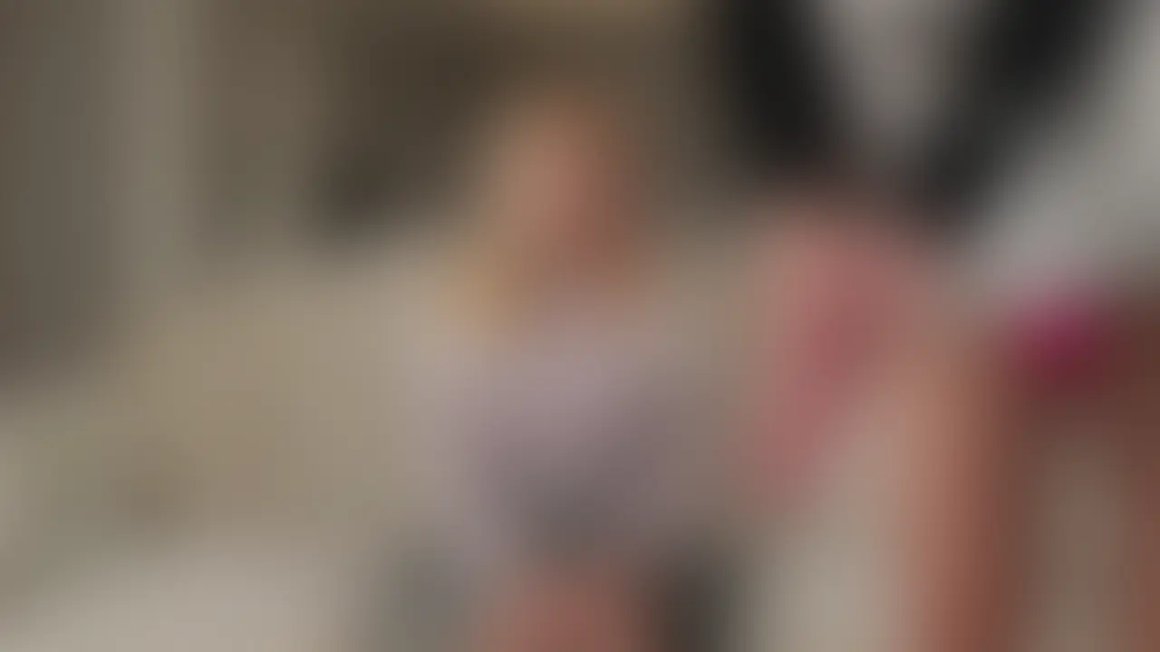 【合法金髪ギャル】細身おっぱい揺らして生ハメ中出し懇願まで…お風呂放尿崩壊→ベッド大量中出し♡
やば…今日の金髪ギャルちゃん、細いのにD~Eカップのおっぱいがぷるんぷるんで最高すぎた…///
スレンダーボディに金髪、でも胸はしっかりボリュームあって揉みごたえ抜群♡
まずお風呂でイチャイチャスタート…
湯船の中で密着してDキスしまくり、舌絡めて唾液垂れ流し。
『んっ…もっと…』って自分から唇求めてくる金髪ちゃんのエロ顔がたまらん…
おっぱい揉みながら乳首コリコリしたら、もうビクビク震えて濡れちゃってた💦
そしたら急に『…おしっこ…我慢できない…』って涙目で告白。
『ここで出せよ』って言ったら、恥ずかしすぎて顔真っ赤になって膝ガクガク…
でも膀胱パンパンで耐えきれず、M字開脚大量ジョロジョロ放尿!
音がバスルームに響いて、太もも伝う温かいおしっこ見ながら俺も大興奮…
『見ないでぇ…恥ずかしいよぉ…!』って泣き声出しながら出す姿がエロすぎてヤバい…///
そのまま興奮MAXでベッドへ移動!
金髪乱れまくり、細い腰掴んで正常位→バックでガンガン突きまくったら
『もう…中に出して…!奥にいっぱい出してぇ!!♡』って自分から中出し懇願…
最後は脚絡めて離さない金髪ギャルちゃんに、奥深く大量中出し!
ビクビク痙攣しながら受け止めて、溢れ出るザーメン見せつけアングル満載🔞
超高画質・120分超え本編(半生に肉薄する淫タビュー+お風呂イチャイチャ+放尿シーン+生まれて初めてのビリヤード台セックス(スクラッチ)+ベッド生ハメ中出し)
+特典:未公開シーン(欲しい人いたらコメント+DMください)
数量限定:19,980円 → 先着4,980円!
買ってくれたらDMで次回のリクエスト優先+秘密の追加クリップ送るよ♡ (2/2)