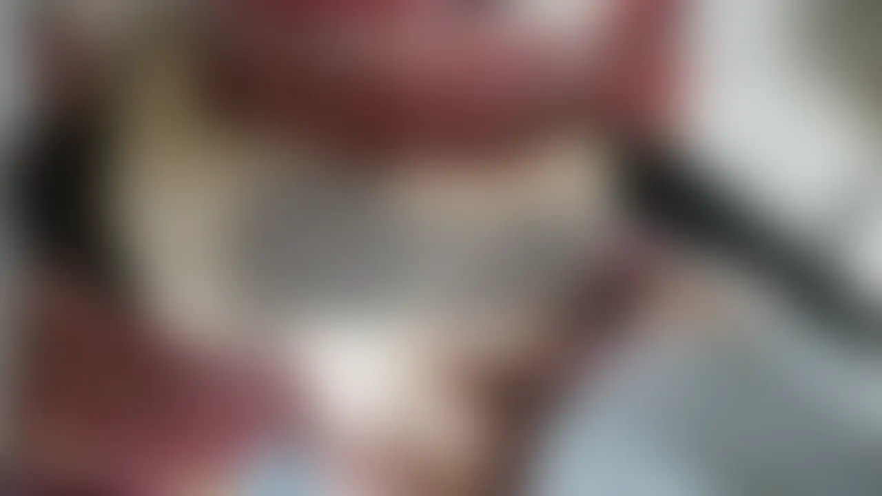 (統合版)【彼氏裏切りまりちゃん】ロングブーツ履いて自宅ベッドで生中出し(オマケDL有)
★単品販売でご購入後に、オマケ画像をダウンロード可能です!
★無料でサンプルが視聴可能です!
★サブスクプランと単品販売をお選びいただけます!
お世話になっております。はんしろです。
いつものホームビデオ的なリアリティ溢れるカップルハメ撮り動画となっております。
(彼氏持ち寝取りですが)
今回はちょっとフェチよりな内容です。
膝まであるロングブーツを履かせて、まりちゃん自宅の洗面所の前とベッド上で生ハメ中出ししました。
いつも通り、ノリノリで和気あいあいとイチャイチャしてますが、ちんぽハメて気持ちよくなると、どエロイ声を上げるまりちゃんをお楽しみに頂ける内容となっておりますので、ファンの方はもちろん、初めてまりちゃん動画をご覧になる方にもおすすめです。
今回は写真も沢山取ったので、一部を単品販売購入者様(サイトによっては”統合版”の表記)へ配布いたします。
期間限定となる想定ですので、お早めにご確認いただけますと幸いです。 (2/2)