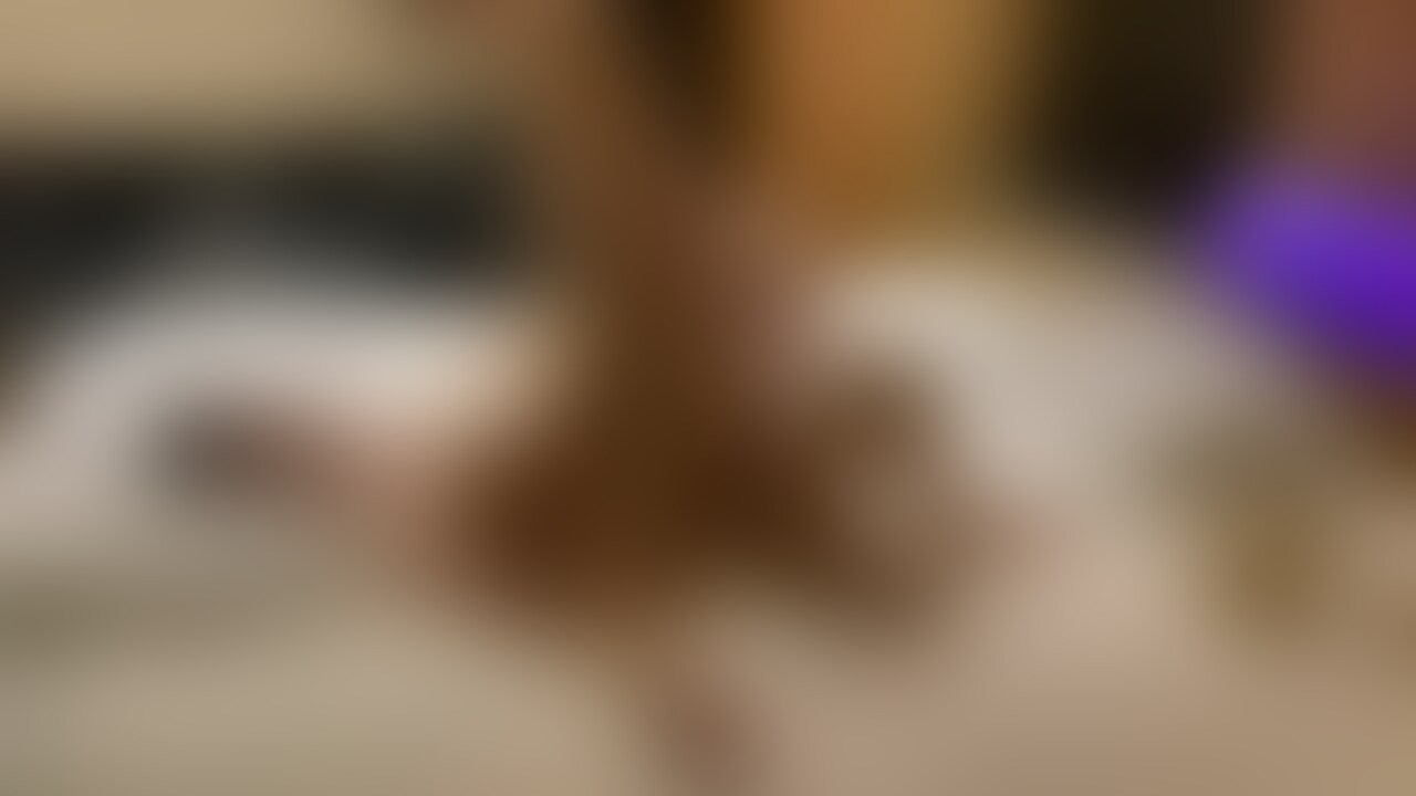 19歳彼女ありスリ筋大学生と○ハメ性なるイヴ sample 1