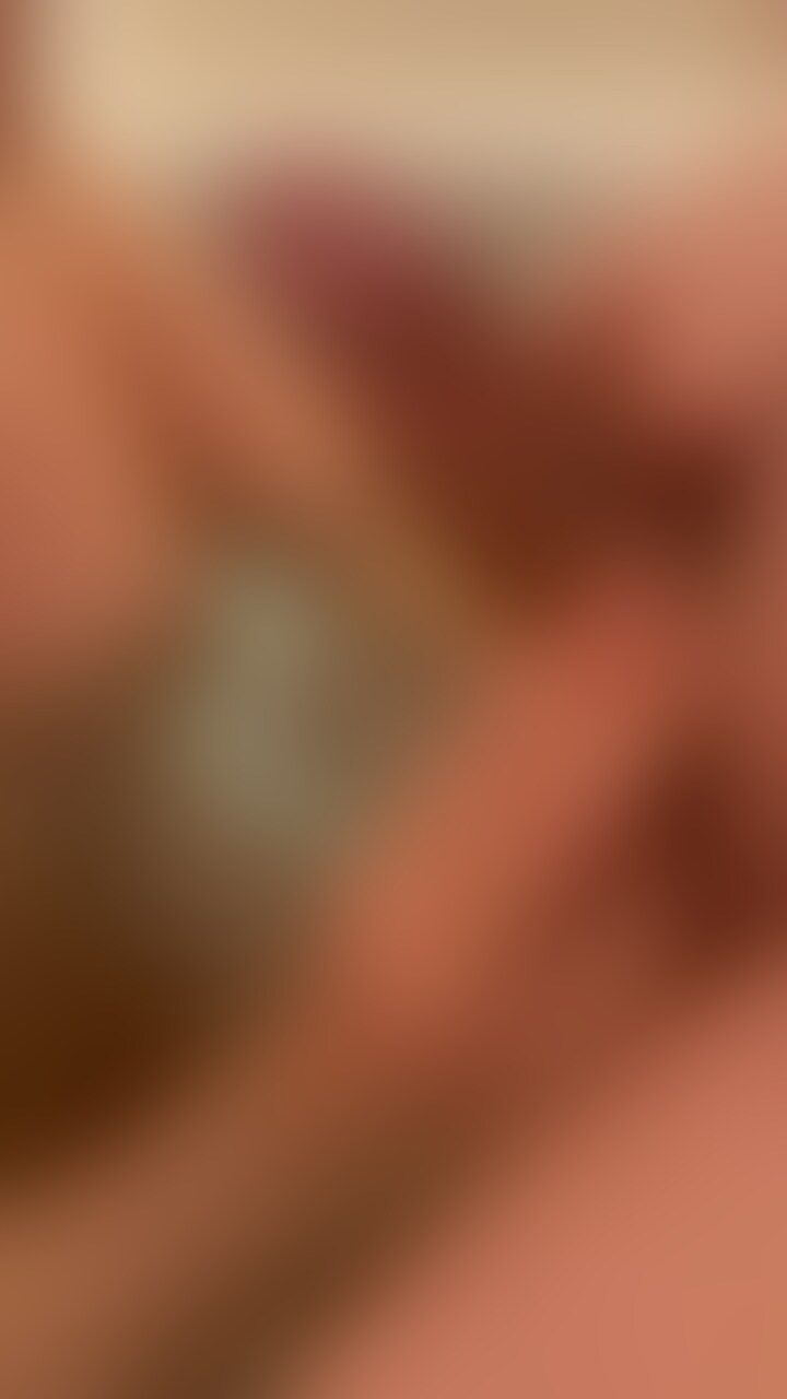 嫁ちゃんとのイチャイチャフェラ動画です😍
ごっくんする所までの少し長い動画ですが
よかったら見てください❤️ (2/2)