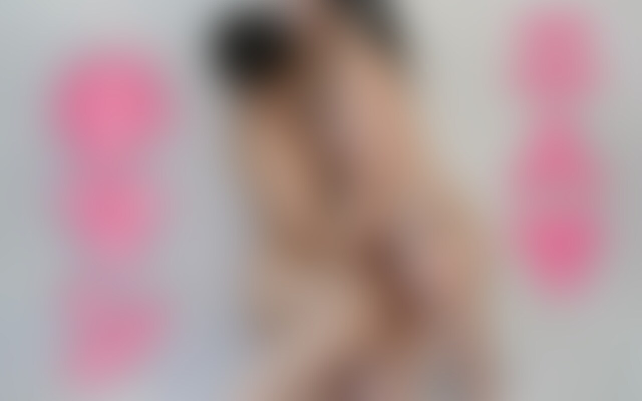 2人で手マンしあったり
お風呂でイチャイチャしました///
いつも一緒に遊んだりしてるので
とても恥ずかしかったです🫣
そういえば、こんなにしっかり女の子に
手マンしたのもされたのも
はじめてかも...!
二つのアングルから撮っています♡ (2/2)