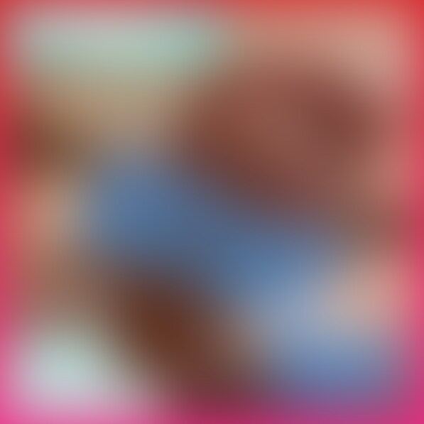 全裸オプションにて施術❤️🙈
お互い全裸だとさらさらにムラムラしちゃうね👅
脚フェチのフォロワーさんだったので、
足の匂い嗅がせたり足コキしたり🦵💦
最後はフェラ手コキにて大量発射🍌💦 (2/2)