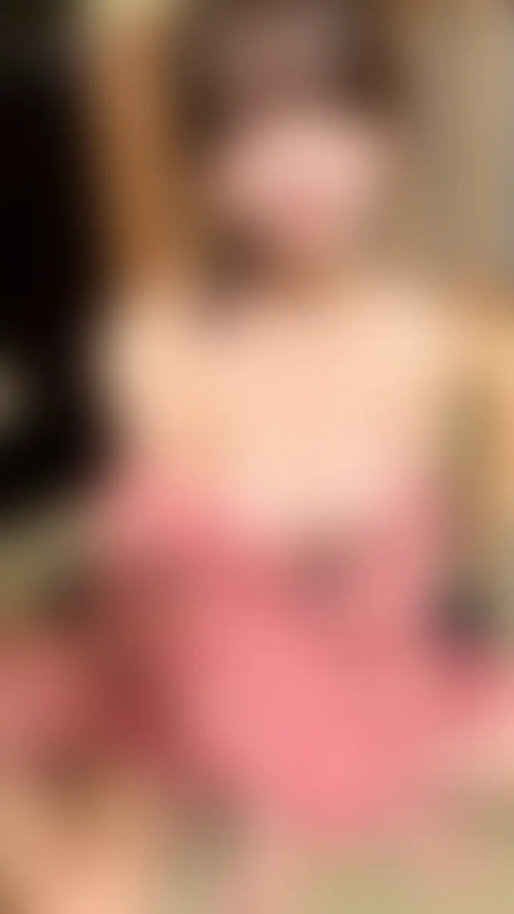 えりか🦋「金曜に新しいの公開します‼️ いいねと保存待ってます🥺 いいねと保存待ってます🥺」の投稿サムネイル