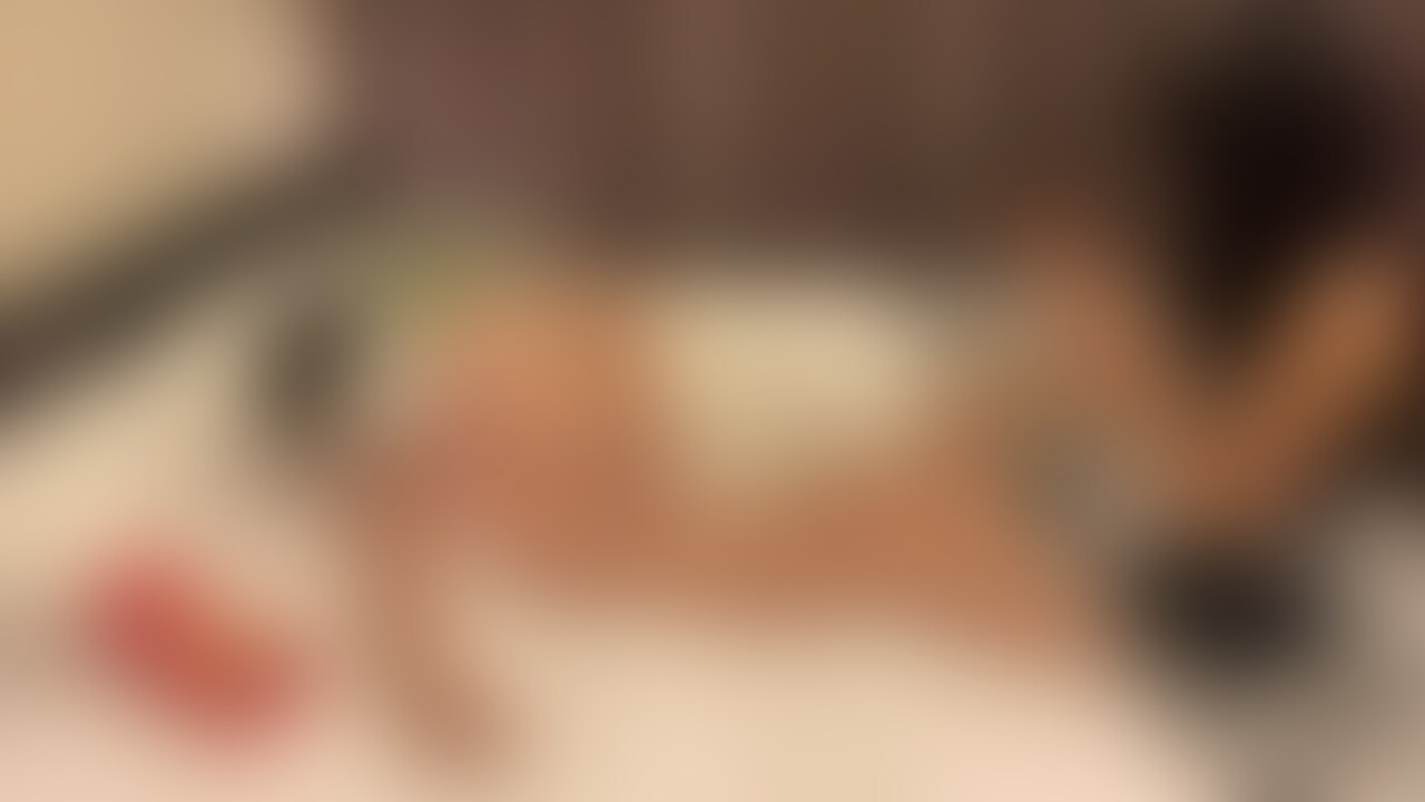 皆さんこんばんは！

いつもhoteikuカップルチャンネルをご視聴頂きありがとうございます。

先日Twitterで予告しておりました新作動画を公開いたします！！

今回の動画、
スーパーのお菓子コーナーを見ていたら○○○の頃に友達同士で遊んでいたなつかしいお菓子を発見！
そのお菓子を使って動画を撮影しちゃいました 笑

いつもはドMな彼女が、、、汗
ぜひご覧ください！！笑 (2/2)