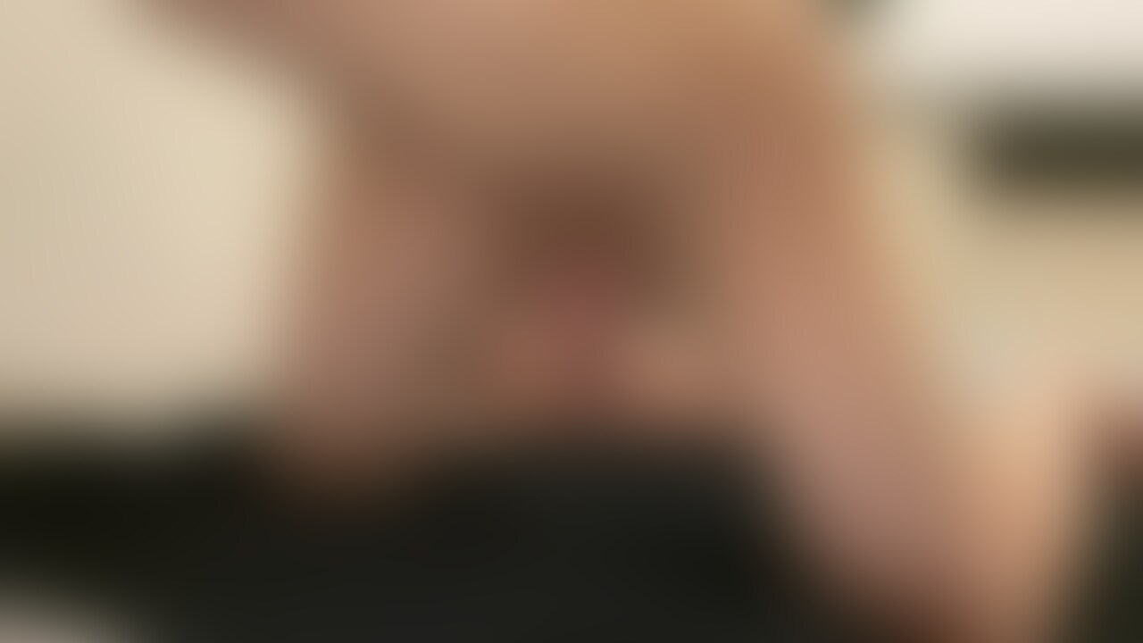 【搾乳手コキ】四つん這い皮剥きちんぽを亀頭責めして射精させる日本素人美女【ゆなぱんちゃんねる】 (2/2)