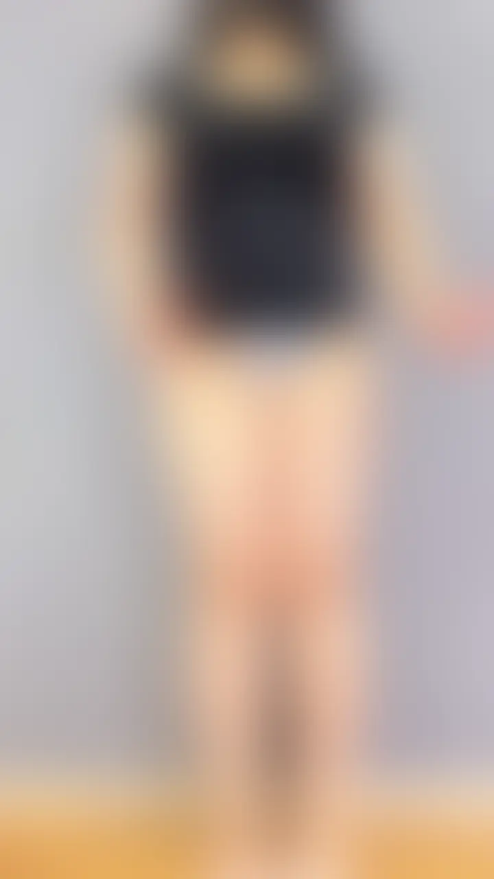 性欲爆発しちゃいました🙈💦
ちょっと仕事忙しくてオナニできてなかったんだよね🥺
やっとゆっくりオナニーできる時間ができたからさ
【乳首】【マンコ】【アナル】【クリトリス】を同時攻めして
最高の気持ちいいを味わってた🤣💓
私の気持ちいい姿を観て観てー❤️ (2/2)