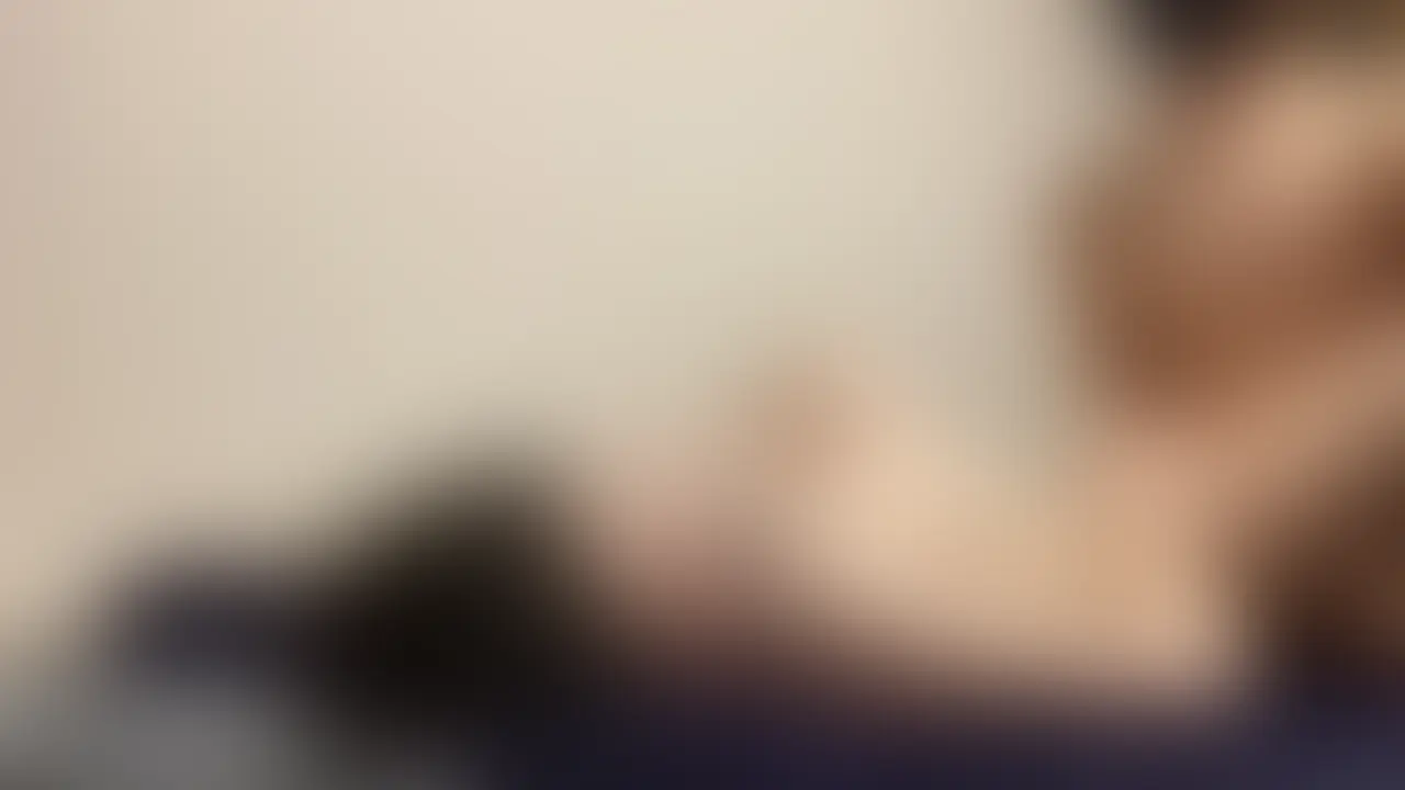 【元キャバ新妻×新婚夫婦】
結婚したての私たちが撮った、普通のえっち。
でも普通なのに、旦那のチ●ポで何度もイッちゃってる…
エロい顔も喘ぎ声も全部そのまま。
新婚だからこその濃厚なセックスです。
生で繋がってるリアル夫婦の日常、覗いていってください。 (2/2)