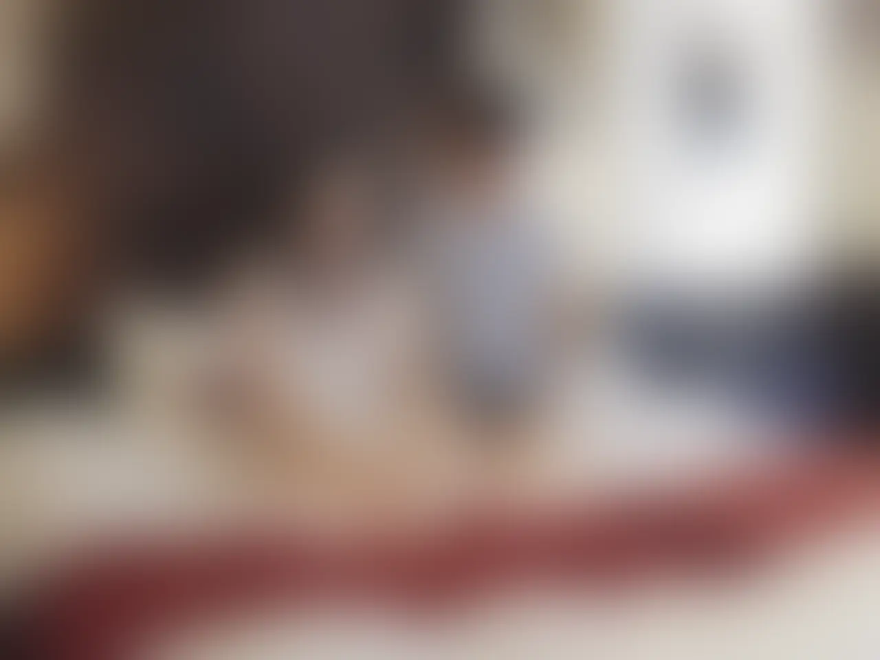 新シリーズが始まります。
今回はXのフォロワーさんに寝取らせ遊びです。
アクアをアクアと知ってる人への寝取らせは初めてですね。
緊張して全く声が出てませんが、その空気が伝わると思います。
このシリーズ、カメラ2つで撮っていますが、どちらのアングルも捨てがたく、1カメと2カメ、順番に編集しますね☺️
また、お試し価格の500円で販売します👍 (2/2)