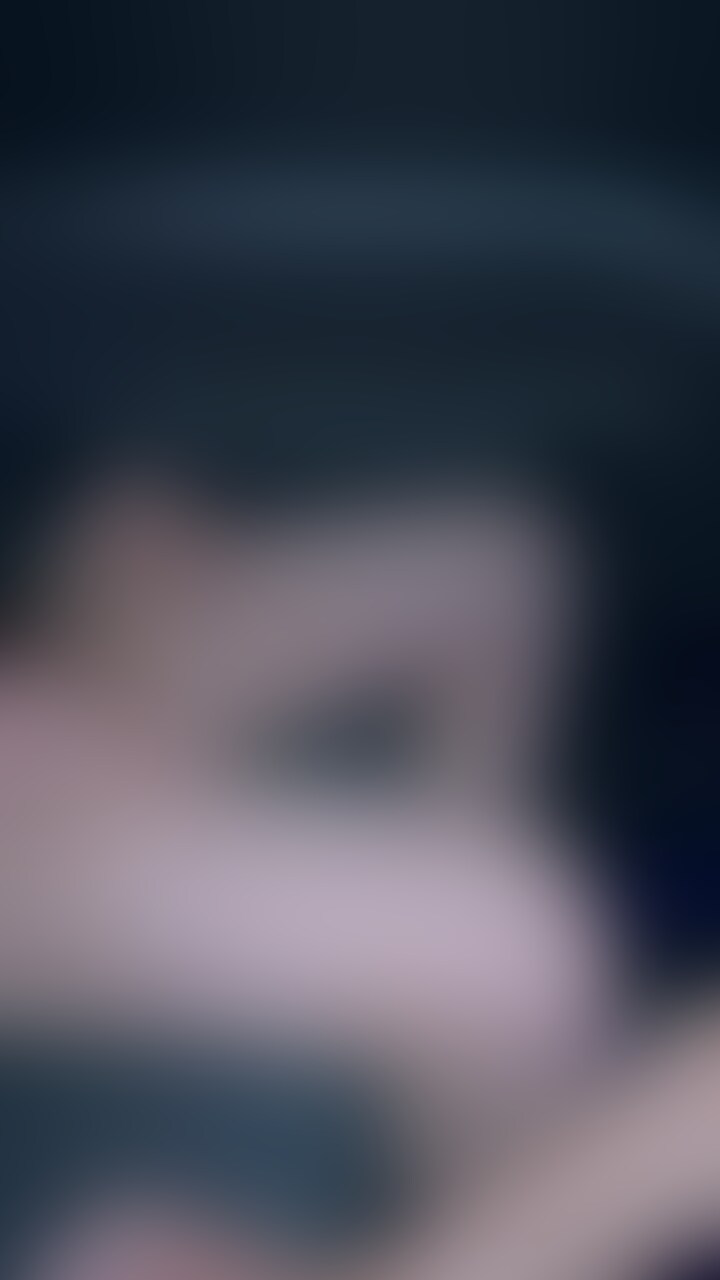 若い他人棒をジュポジュポ音を立てながらしゃぶりついてました😊 (2/2)