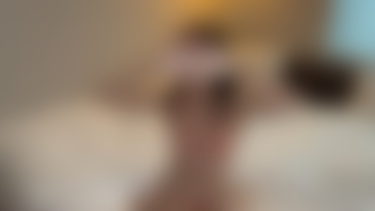 大洪水不可避
ピンク下着の色が変わるくらいお潮を出してきちゃいました。。。 (2/2)